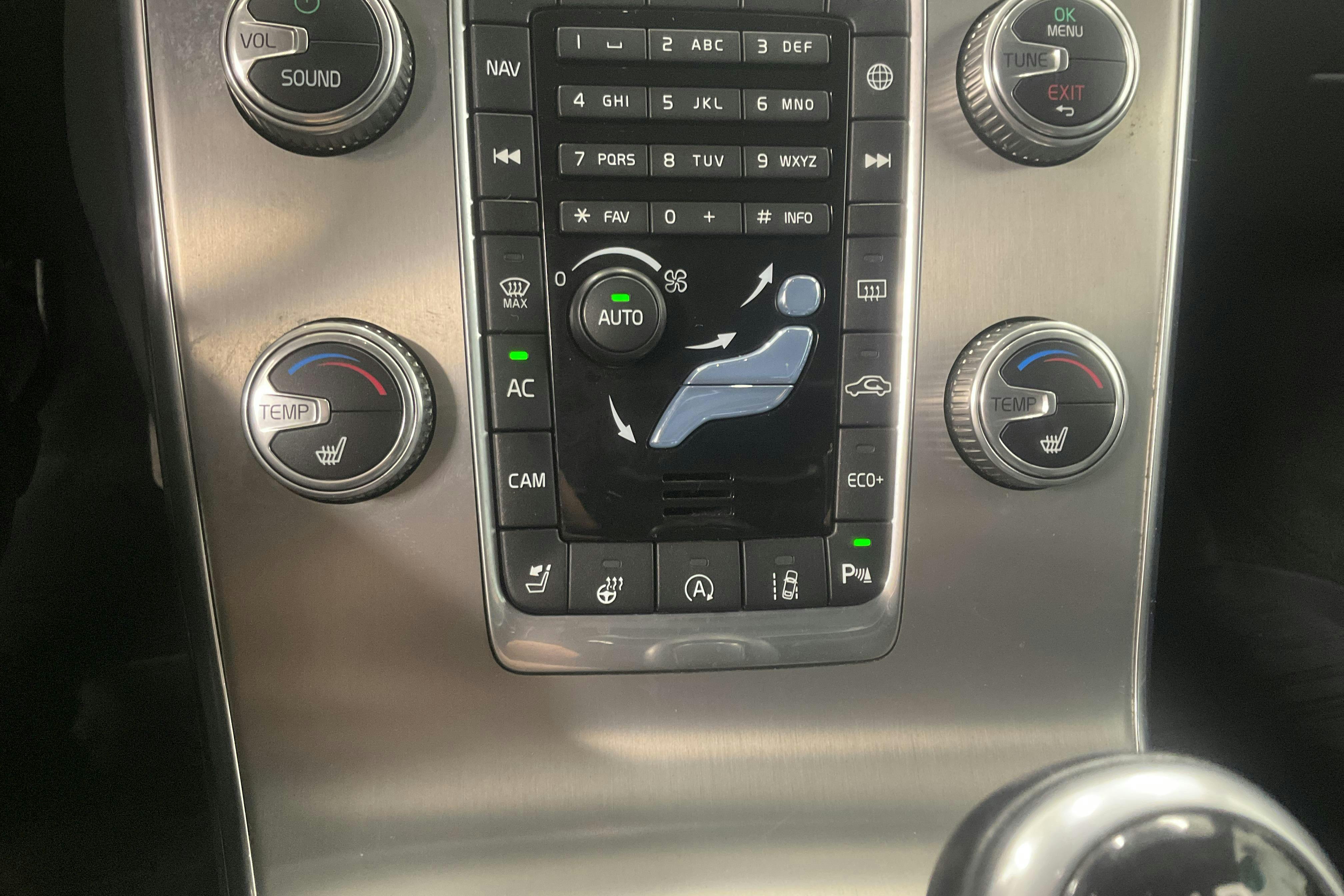 Volvo V60 D4 (190hk) - 19 154 mil - Automat - grå - 2017