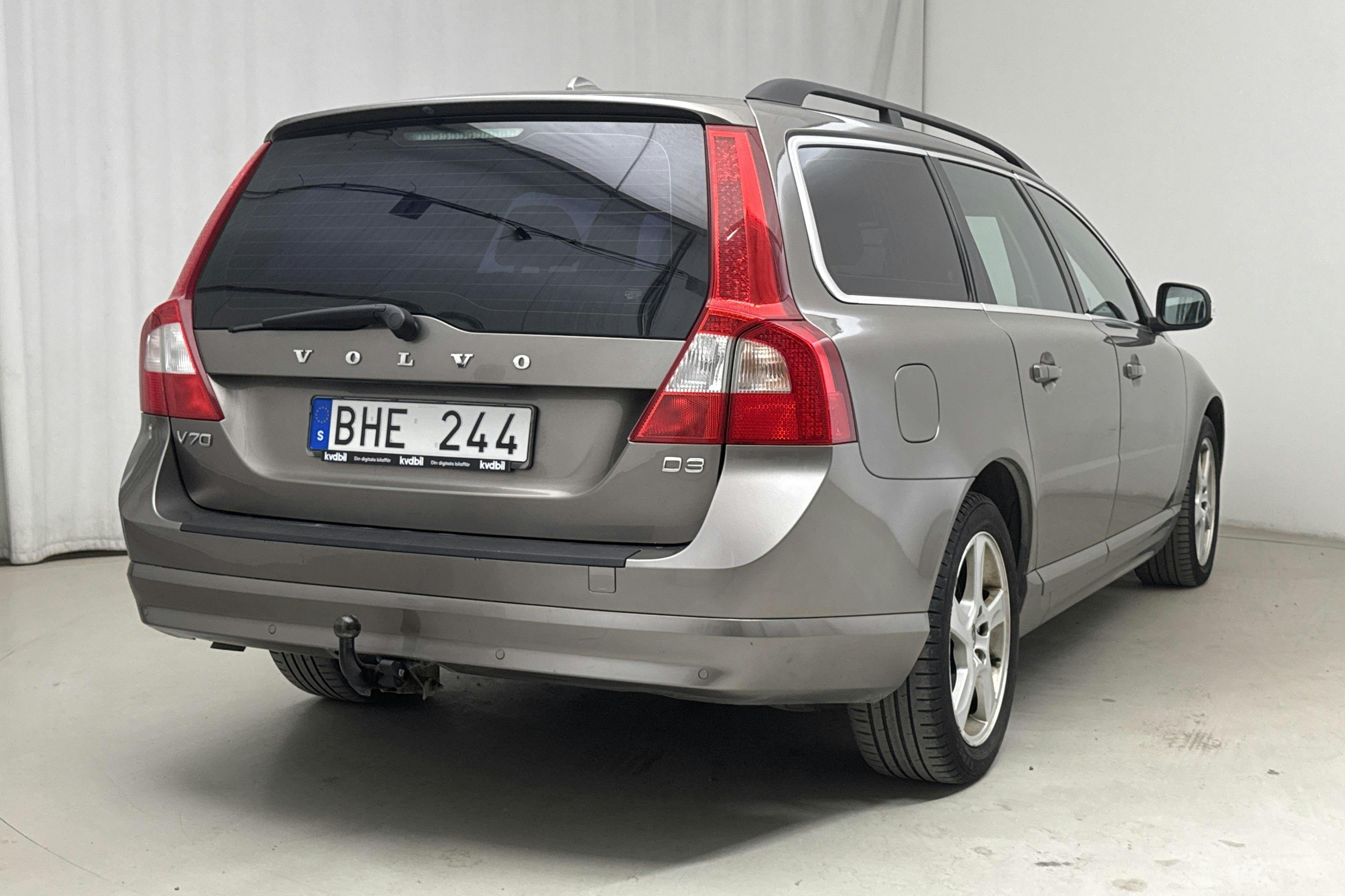 Volvo V70 II D3 (163hk) - 20 823 mil - Manuell - grå - 2011