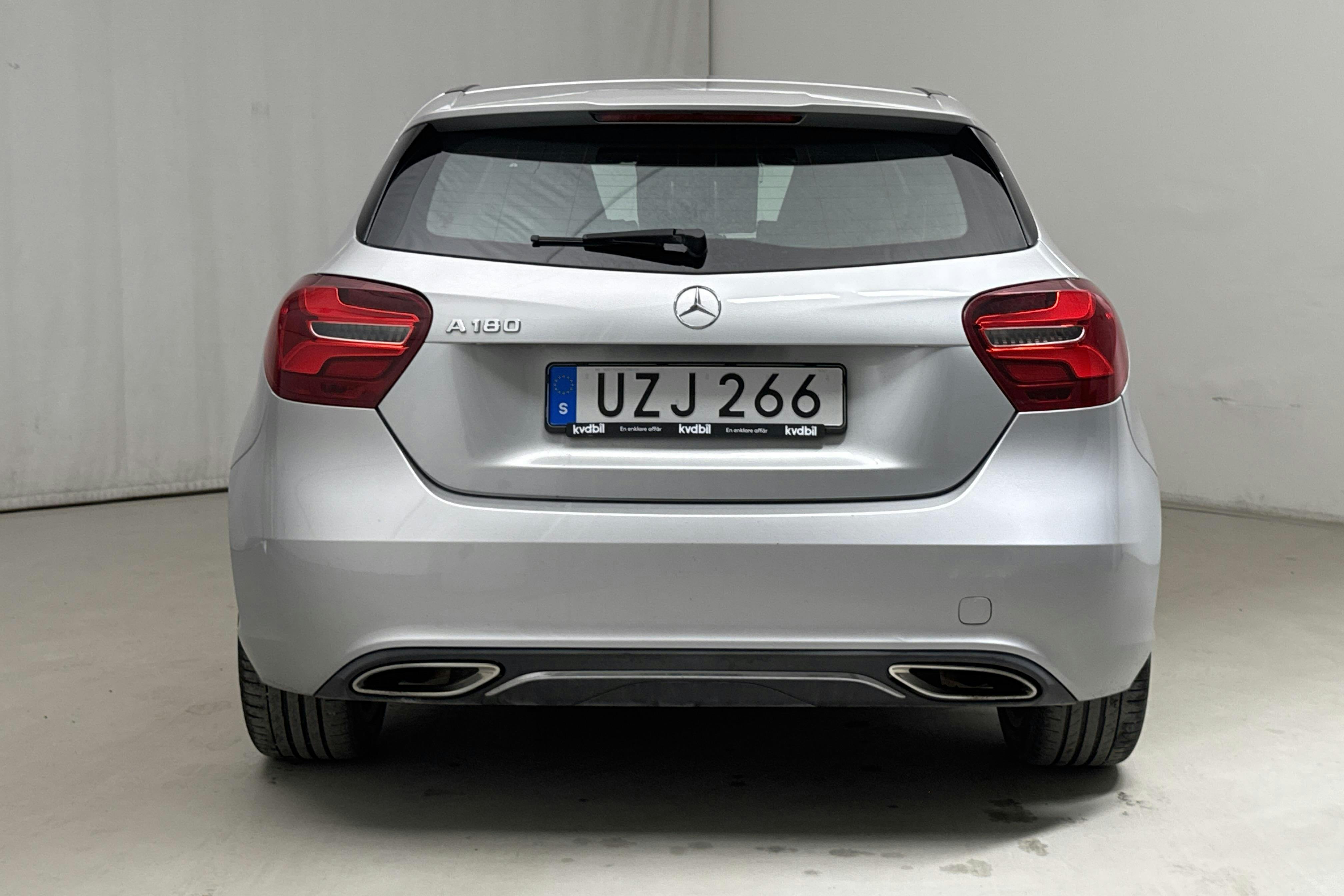 Mercedes A 180 5dr W176 (122hk) - 82 170 km - Automaattinen - hopea - 2017