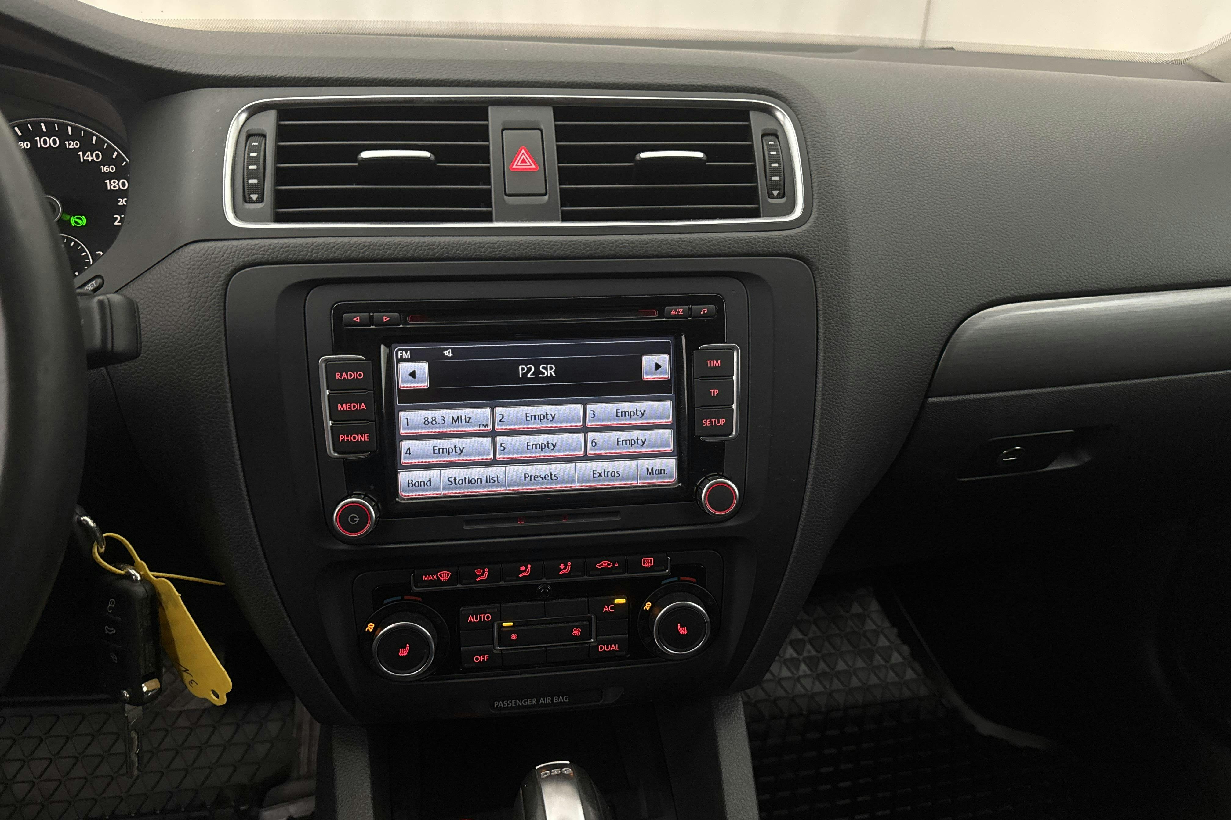 VW Jetta 2.0 TSI (200hk) - 148 350 km - Automatic - Dark Grey - 2011