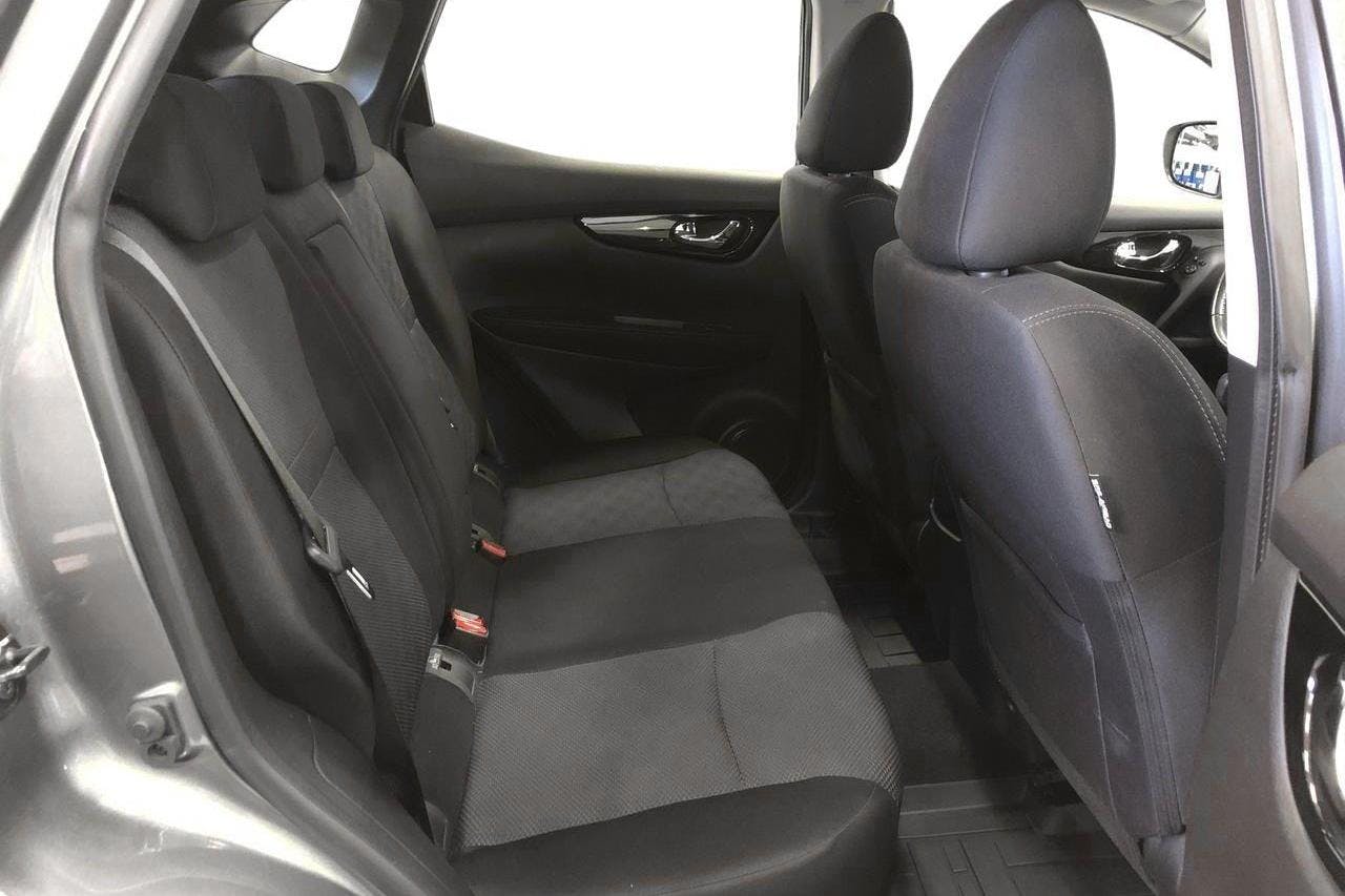 Nissan Qashqai 1.2 (115hk) - 5 992 mil - Automat - grå - 2017