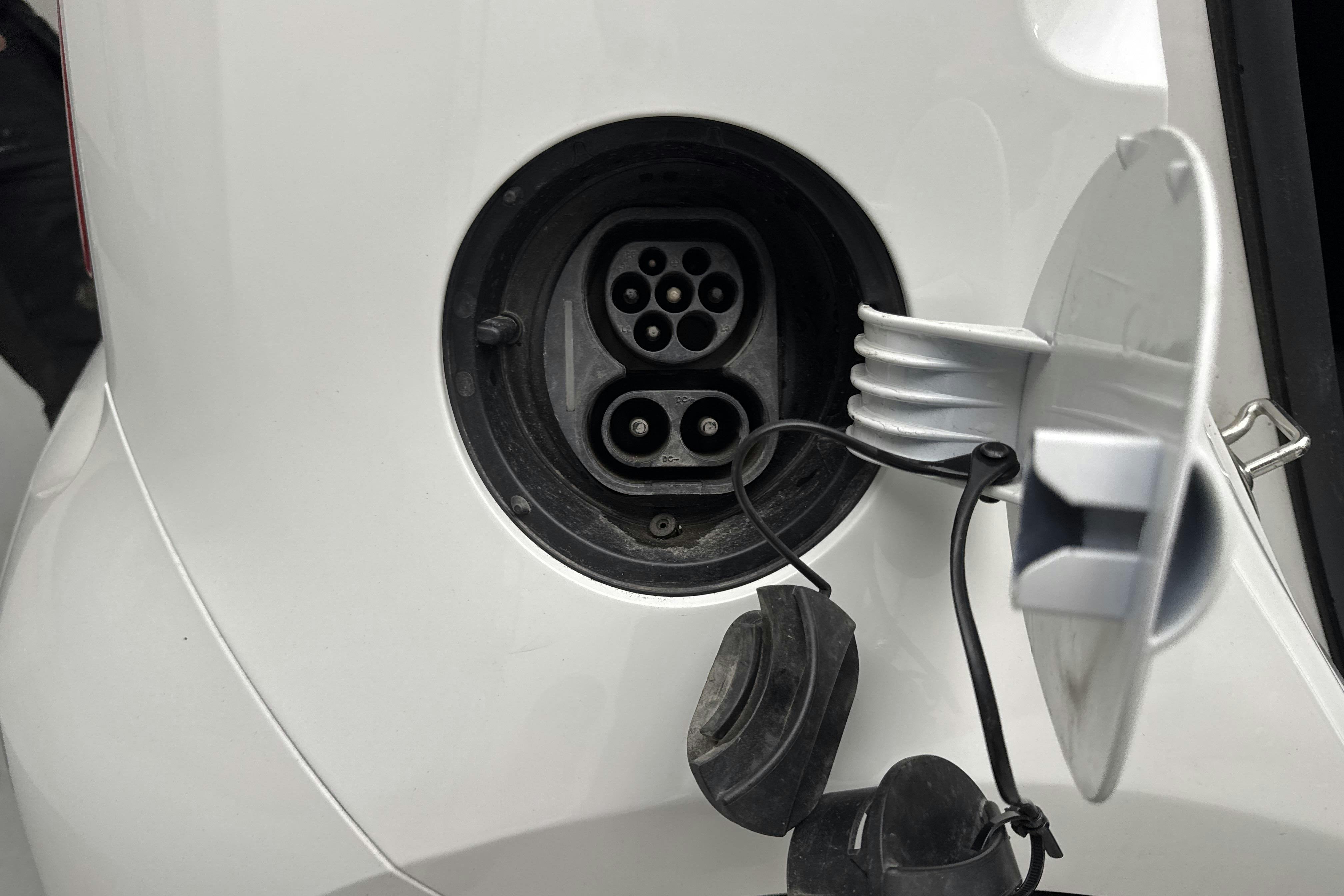 Skoda CITIGOe iV 36,8 kWh (83hk) - 3 667 mil - Automat - vit - 2021