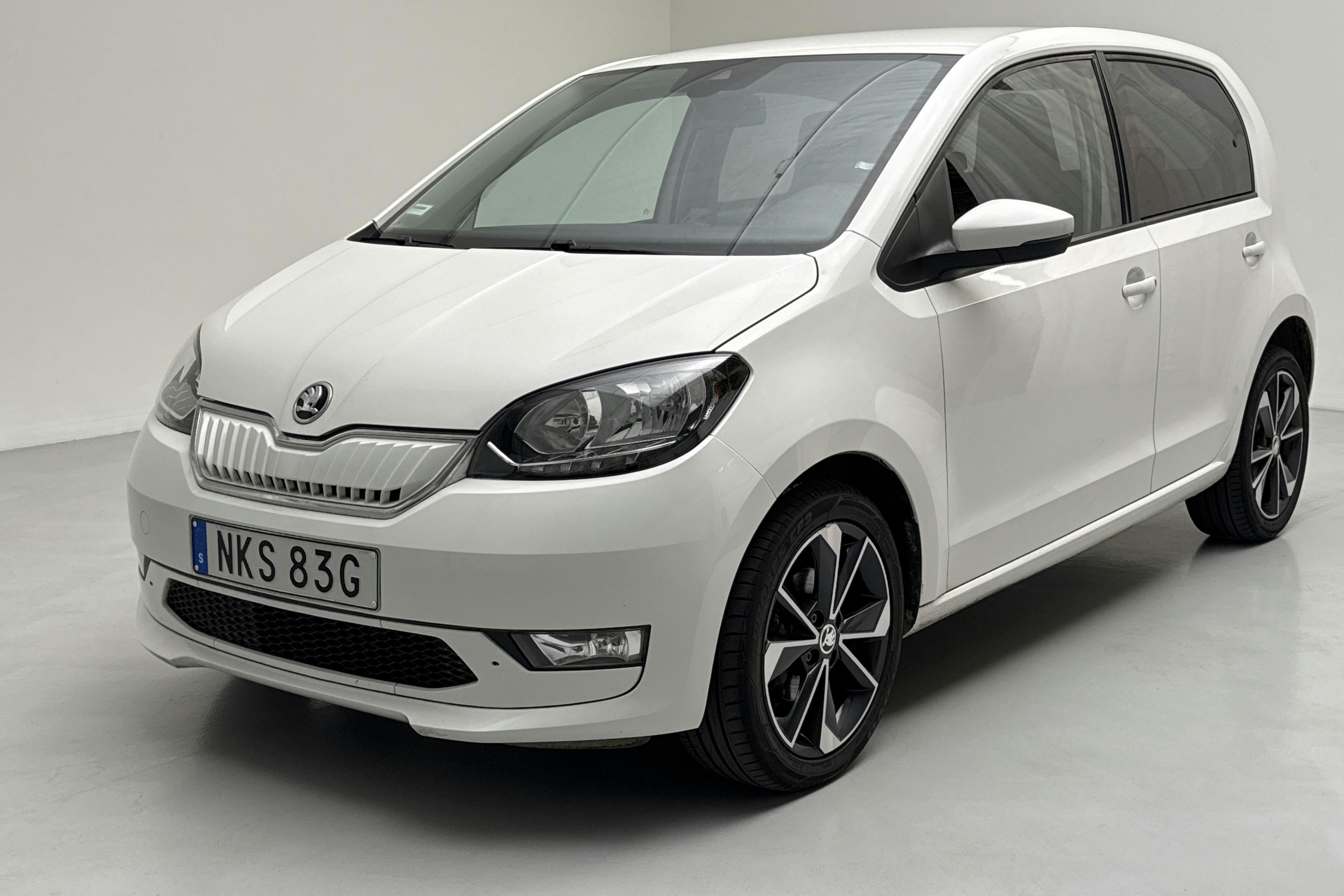 Skoda CITIGOe iV 36,8 kWh (83hk) - 3 667 mil - Automat - vit - 2021