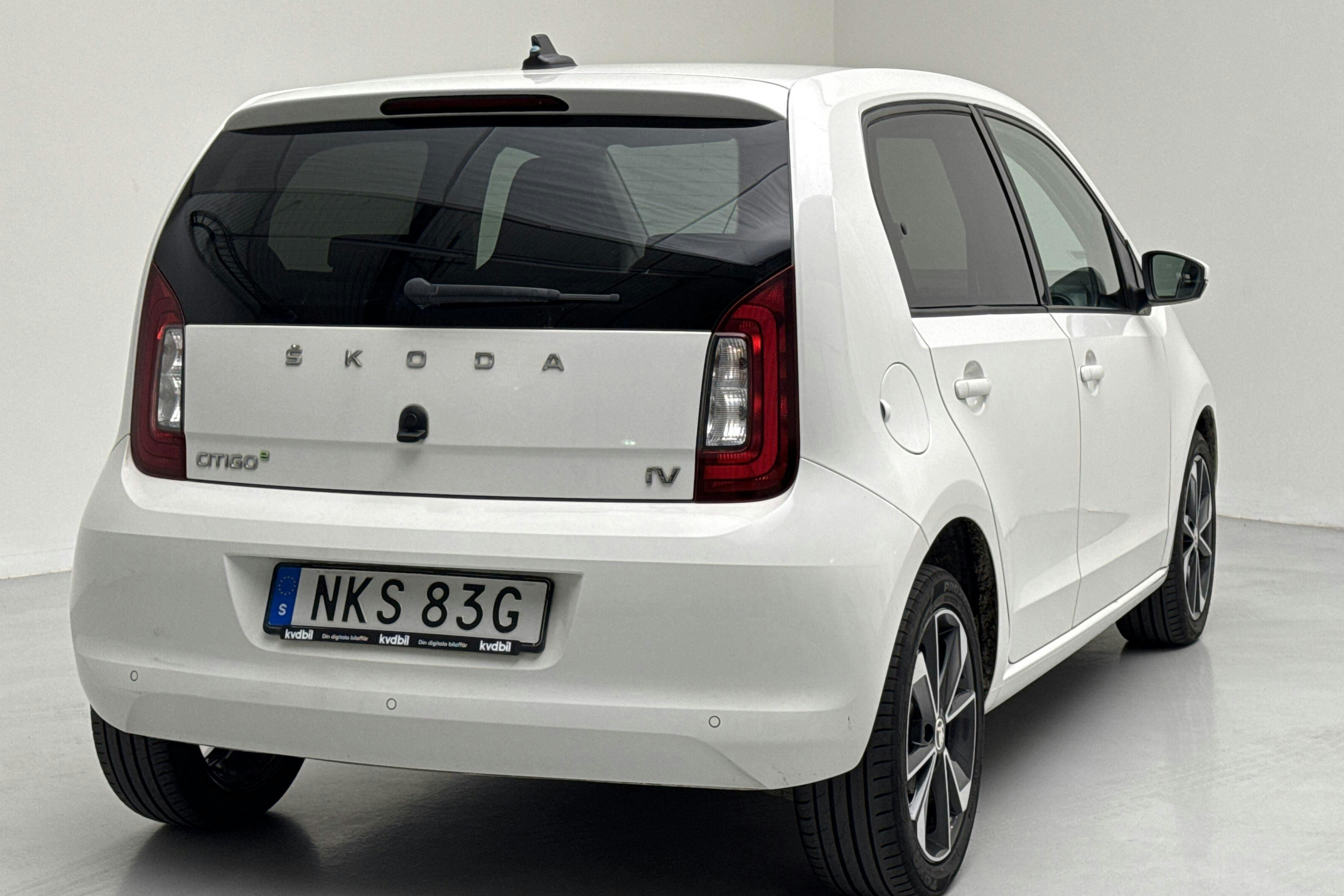 Skoda CITIGOe iV 36,8 kWh (83hk) - 3 667 mil - Automat - vit - 2021