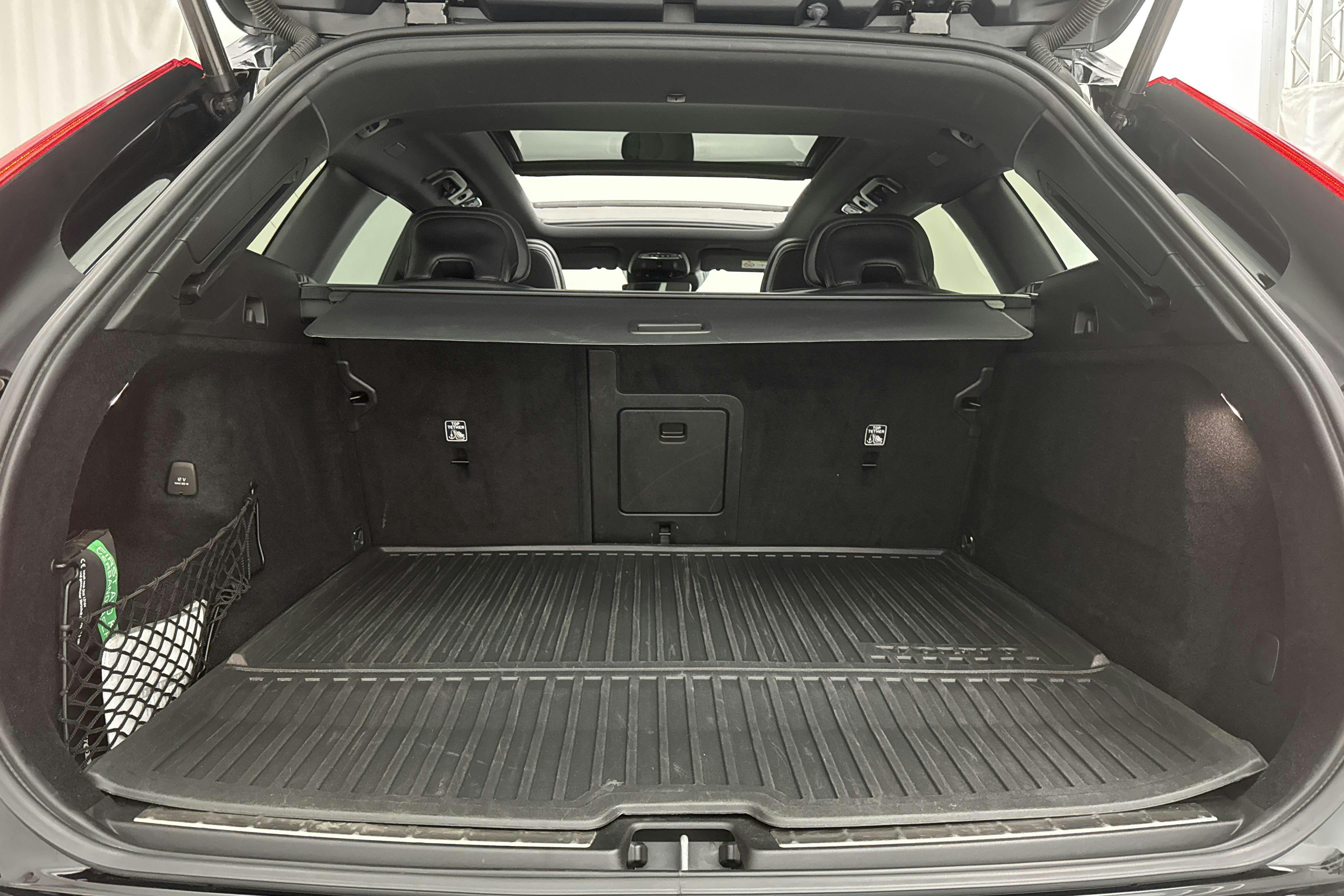 Volvo XC60 T6 AWD Recharge (340hk) - 78 970 km - Automatic - black - 2021