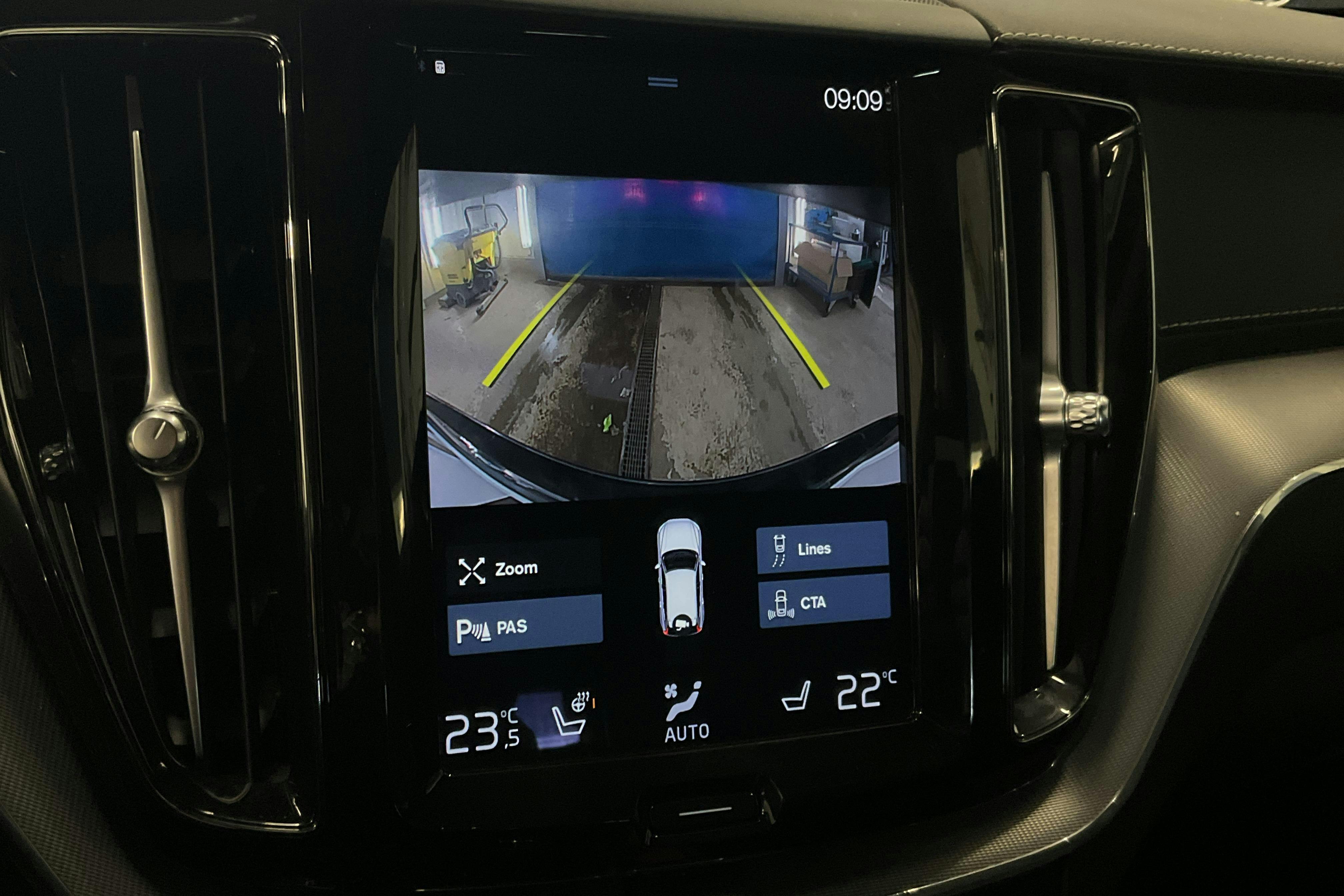 Volvo XC60 T6 AWD Recharge (340hk) - 78 970 km - Automatic - black - 2021