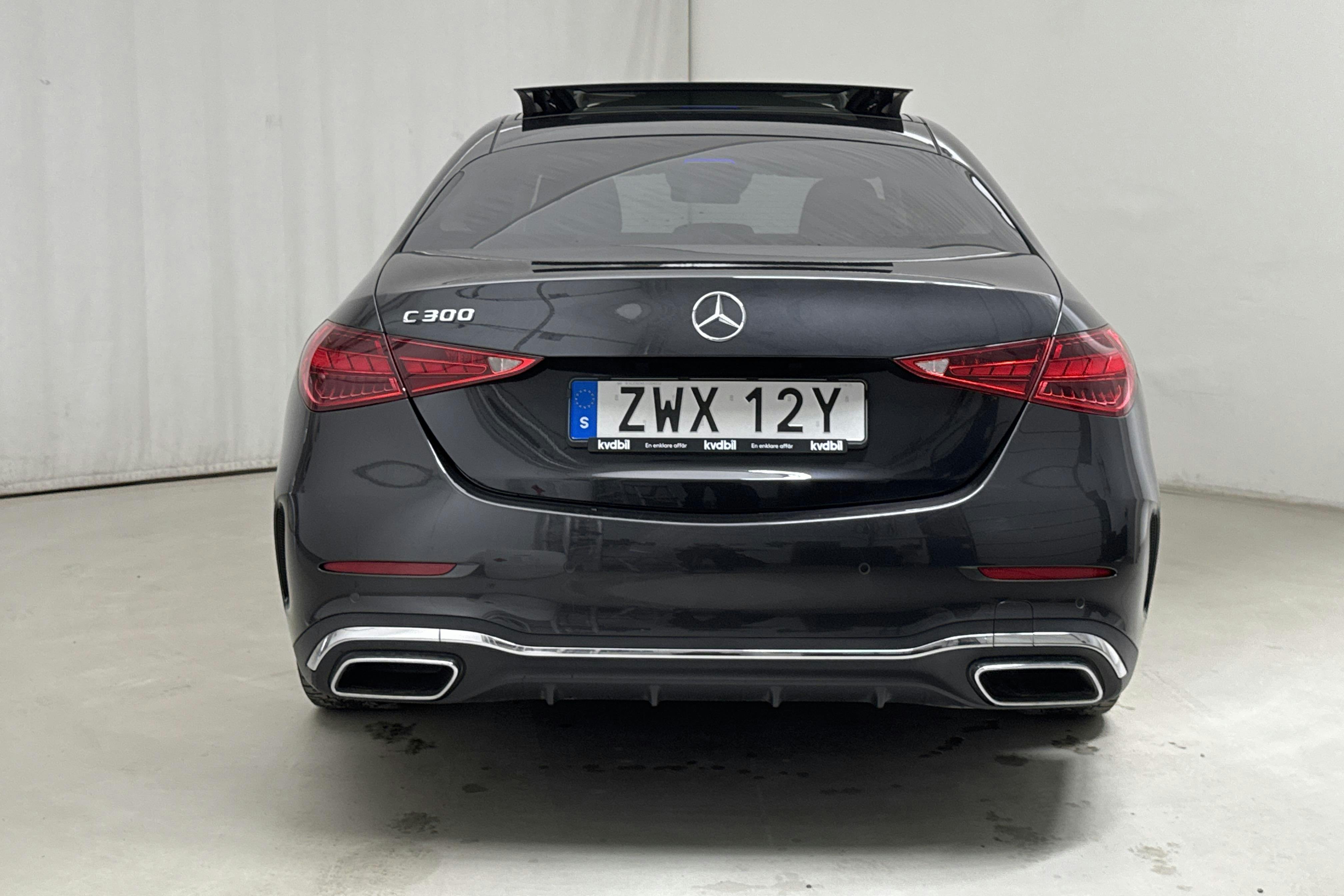 Mercedes C 300 Sedan W206 (258hk) - 51 210 km - Automatic - gray - 2021