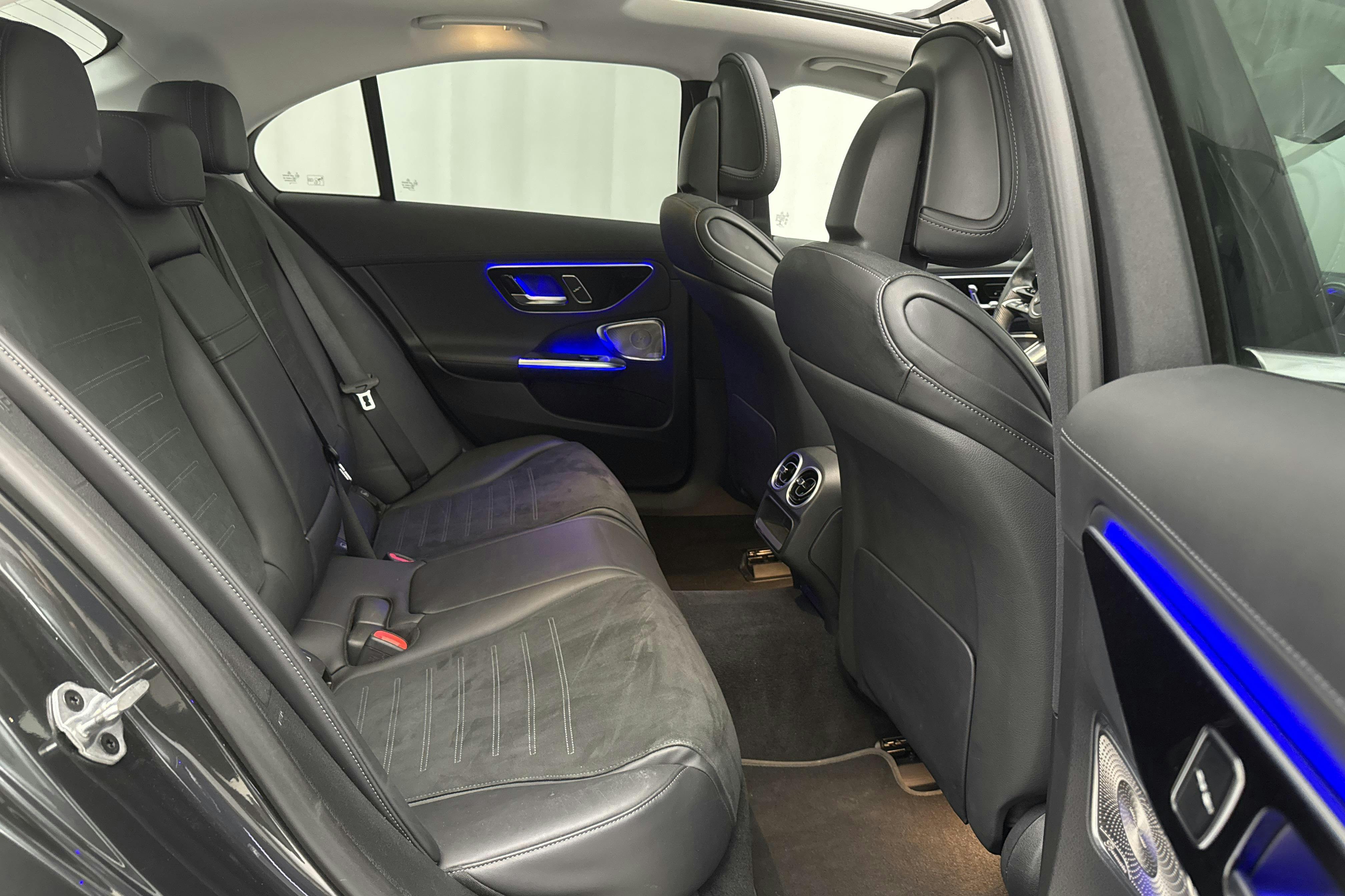 Mercedes C 300 Sedan W206 (258hk) - 51 210 km - Automatic - gray - 2021