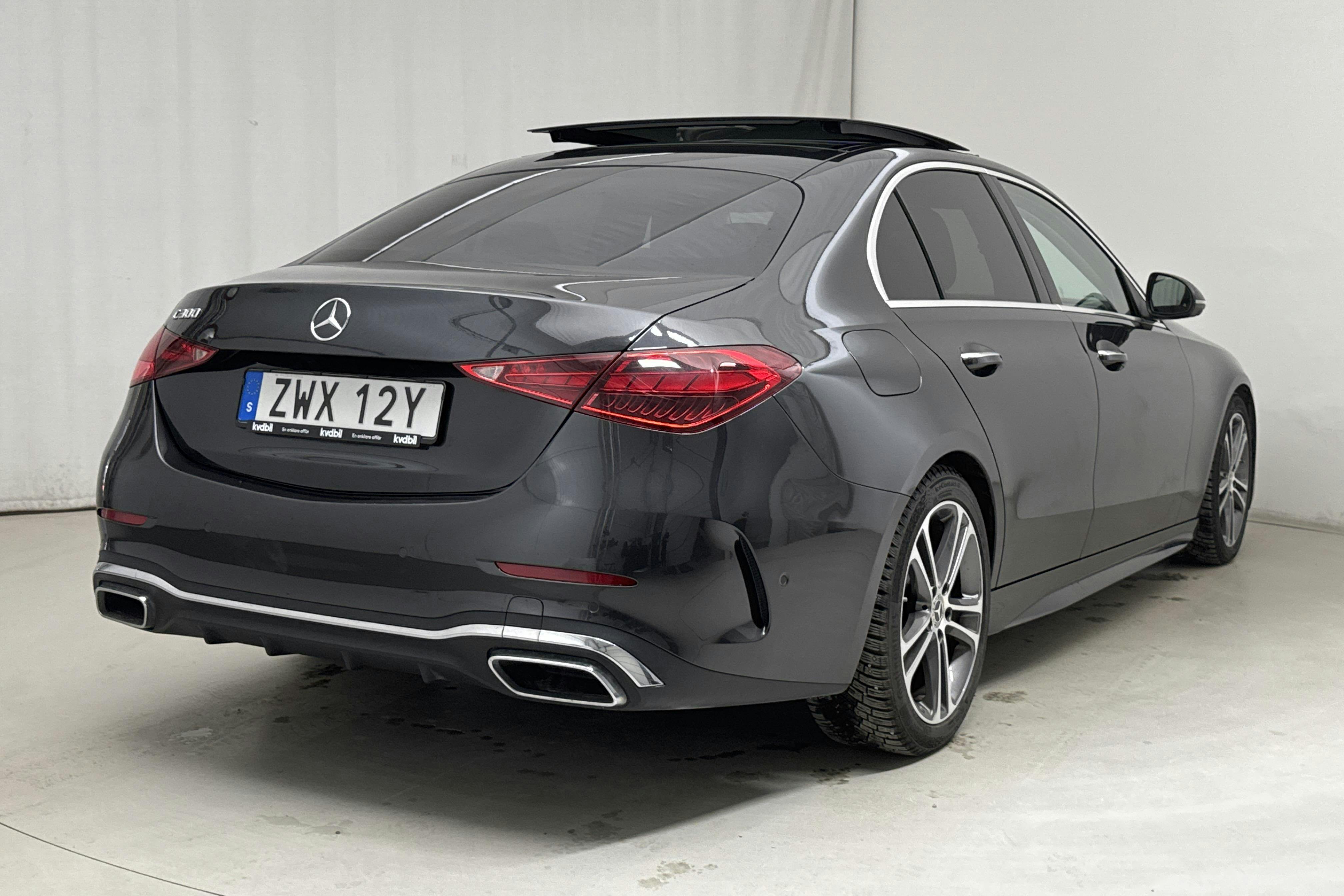 Mercedes C 300 Sedan W206 (258hk) - 51 210 km - Automatic - gray - 2021