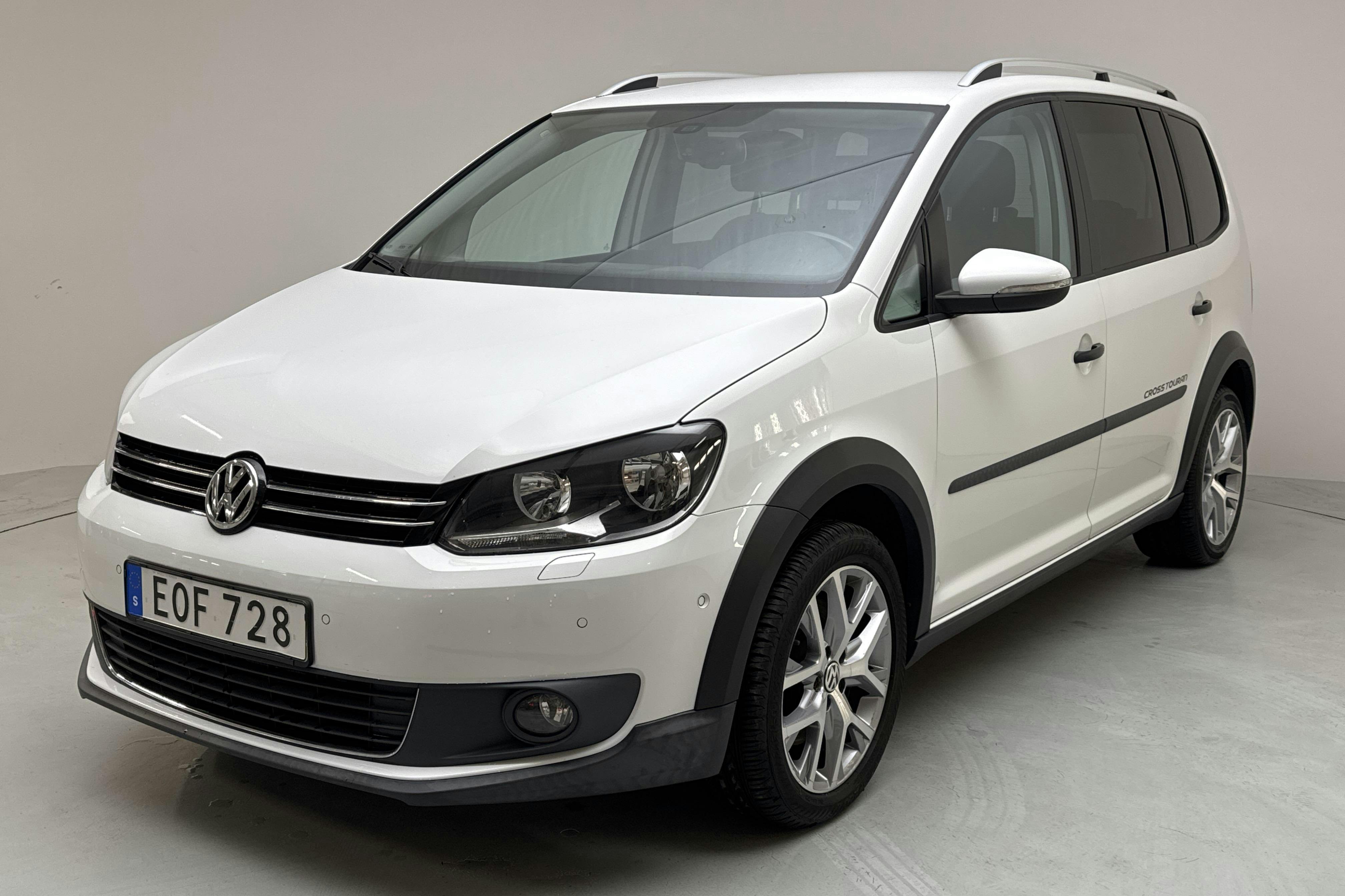 VW CrossTouran 1.4 TGI EcoFuel (150hk) - 92 310 km - Manual - white - 2015