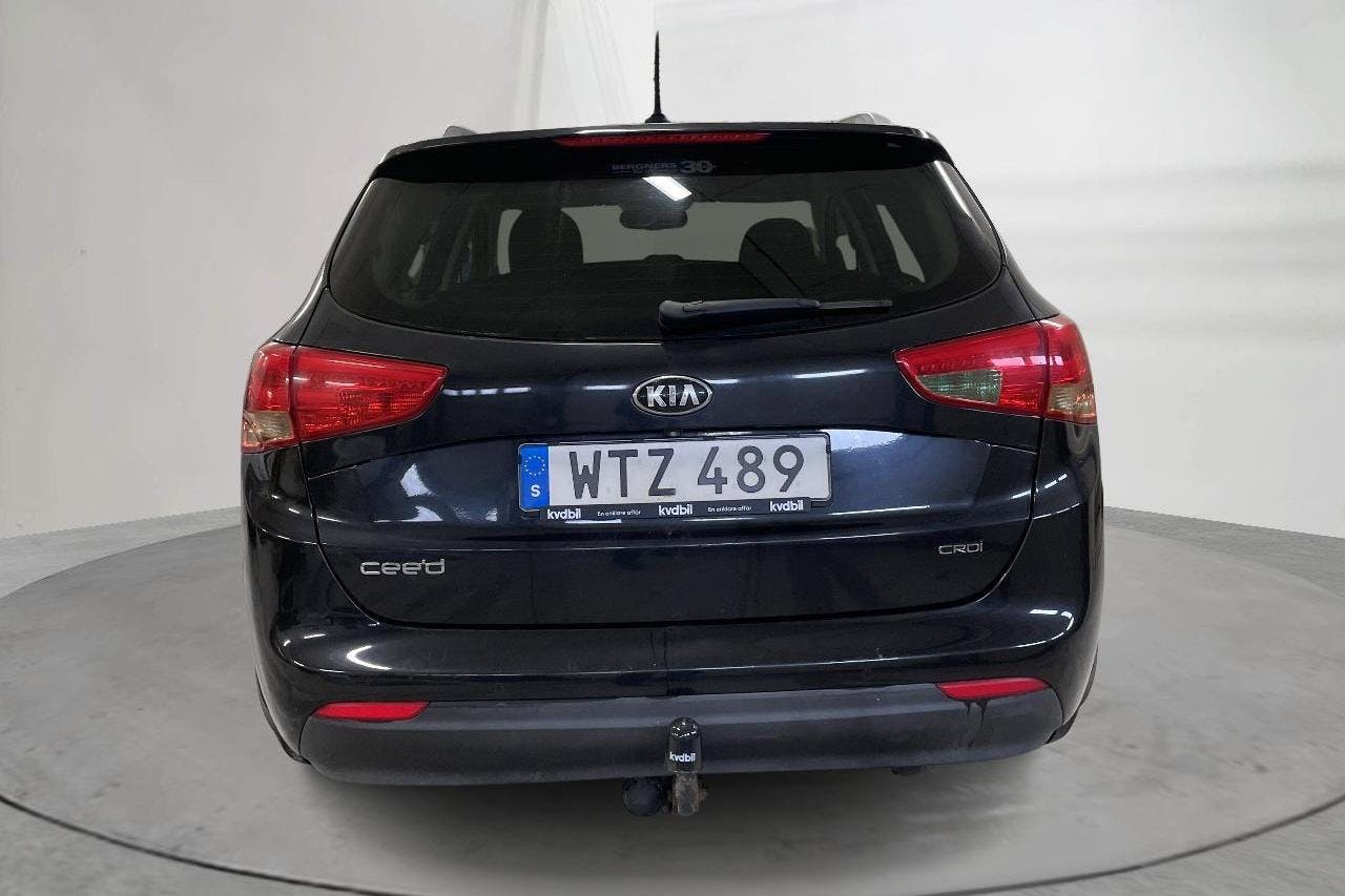 KIA Cee'd 1.6 CRDi SW (128hk) - 131 400 km - Automaattinen - musta - 2014