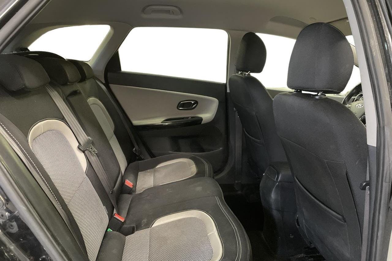 KIA Cee'd 1.6 CRDi SW (128hk) - 131 400 km - Automaattinen - musta - 2014