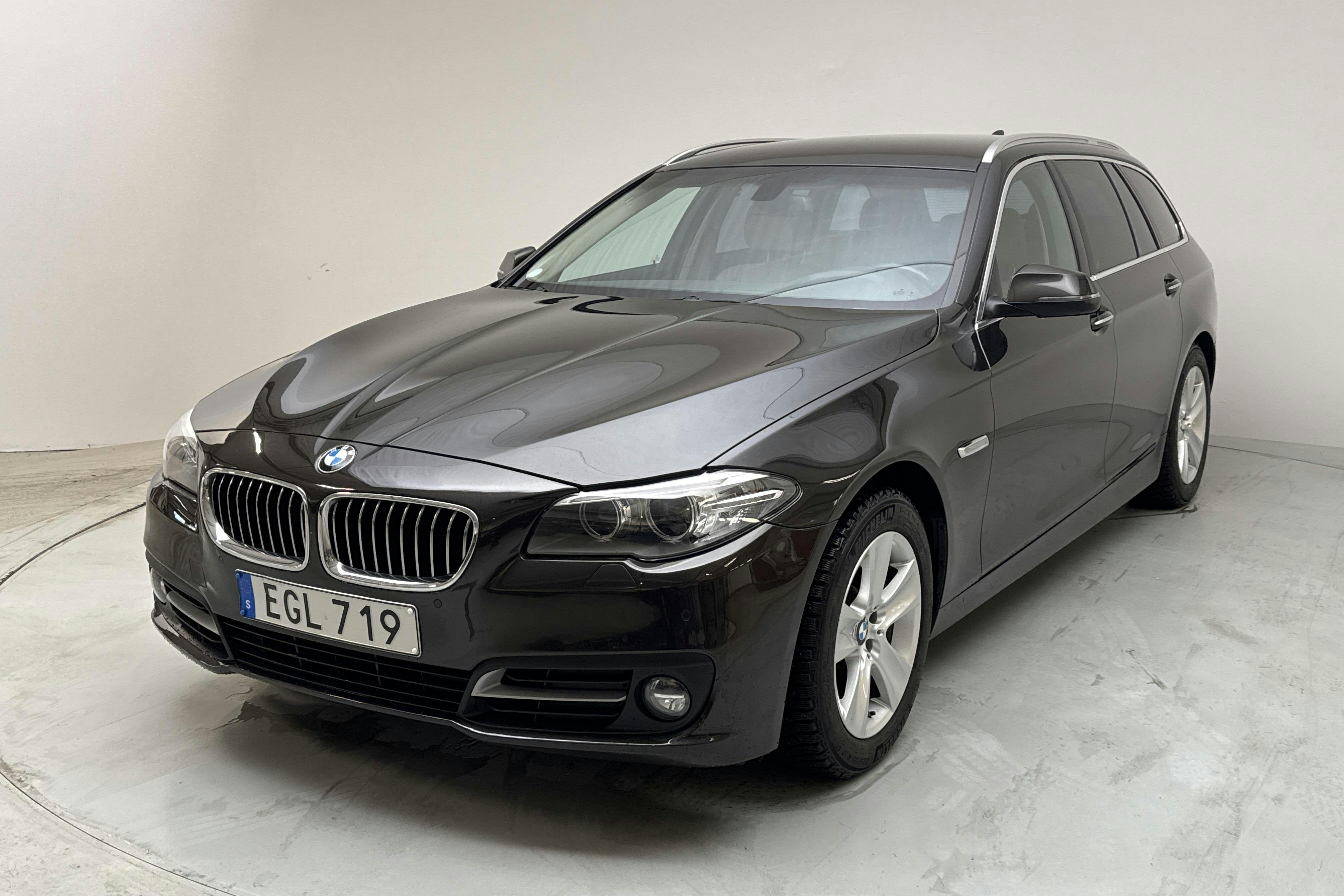 BMW 530d xDrive Touring, F11 (258hk) - 16 580 mil - Automat - brun - 2014