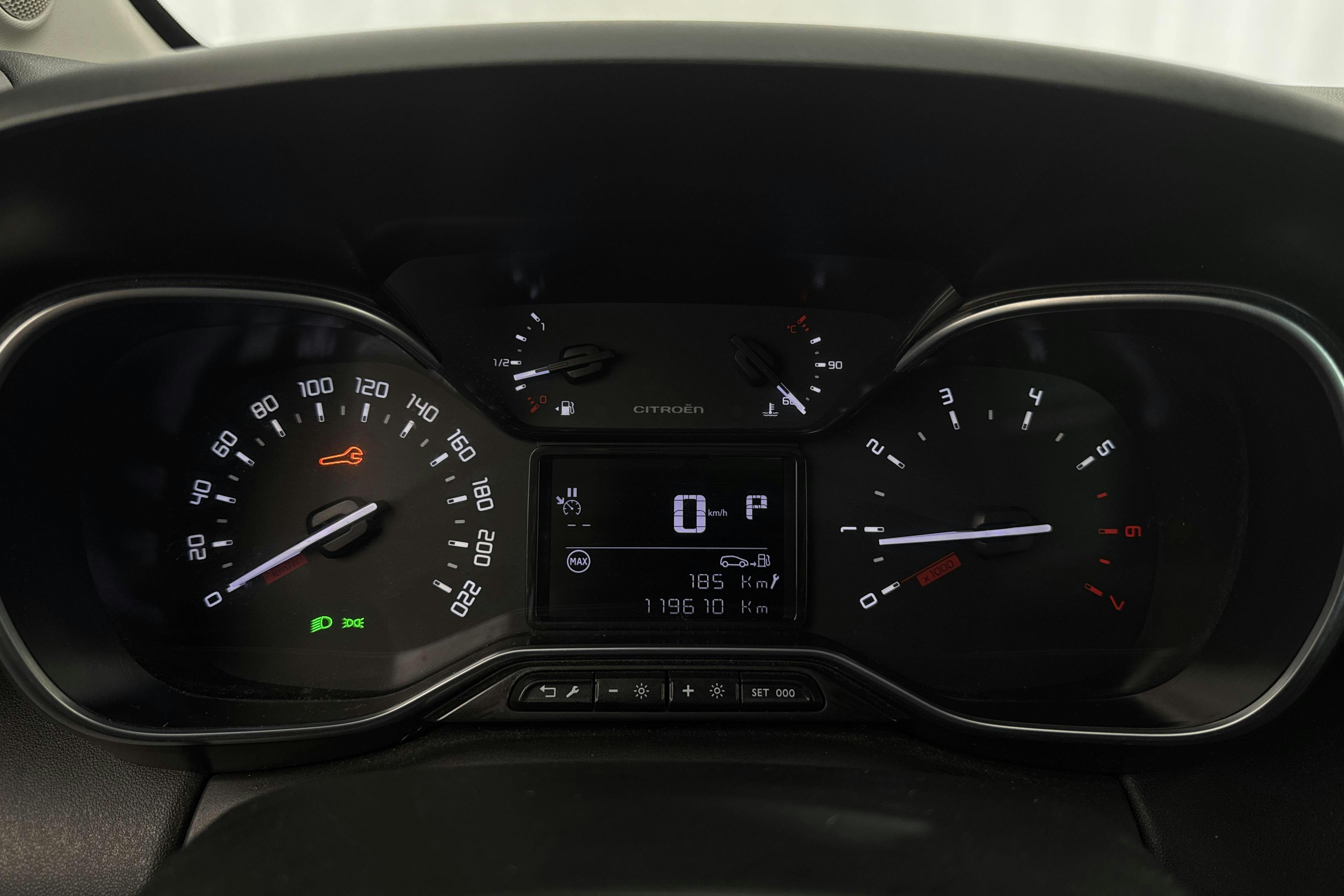 Citroën C3 Aircross PureTech (130hk) - 119 610 km - Automaatne - must - 2020