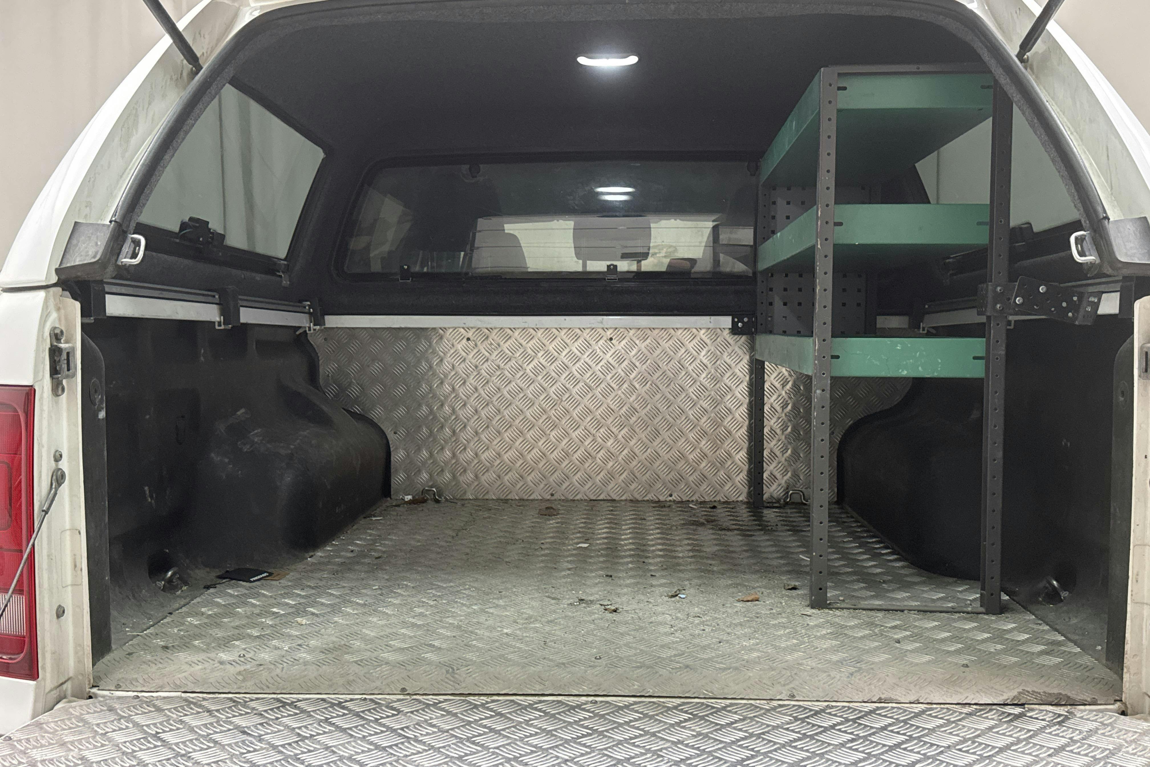 VW Amarok 3.0 TDI 4motion (224hk) - 285 340 km - Automaatne - valge - 2018