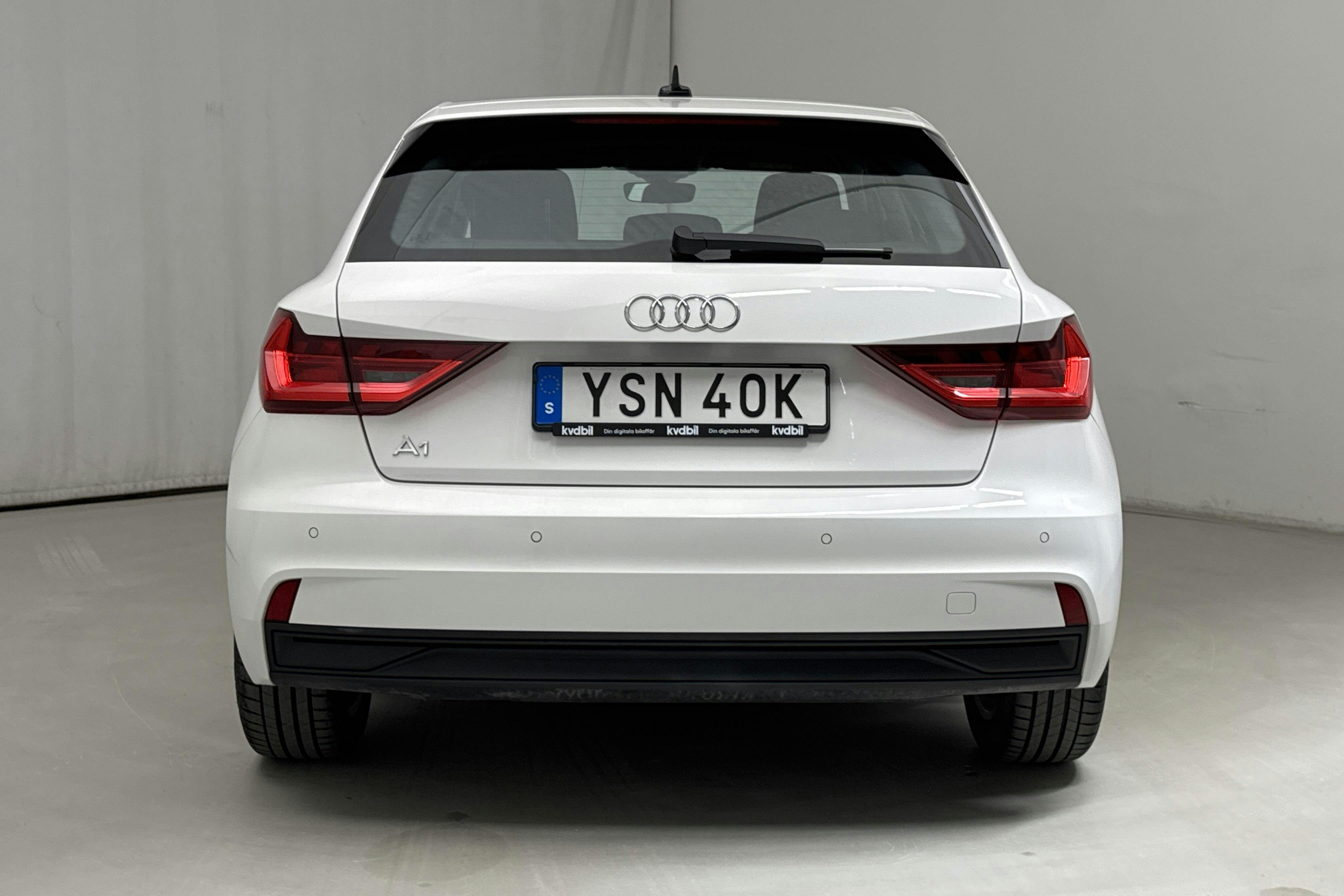 Audi A1 Sportback 30 TFSI (110hk) - 14 910 km - Manual - white - 2021