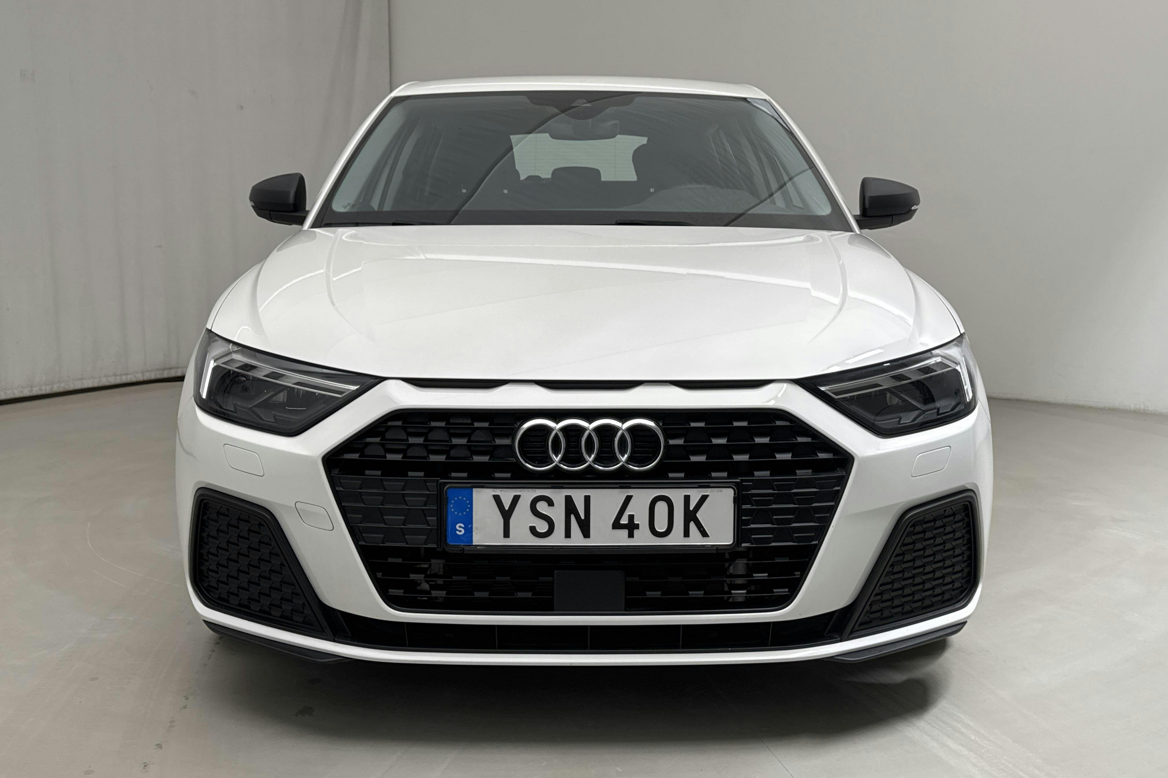 Audi A1 Sportback 30 TFSI (110hk) - 14 910 km - Manual - white - 2021