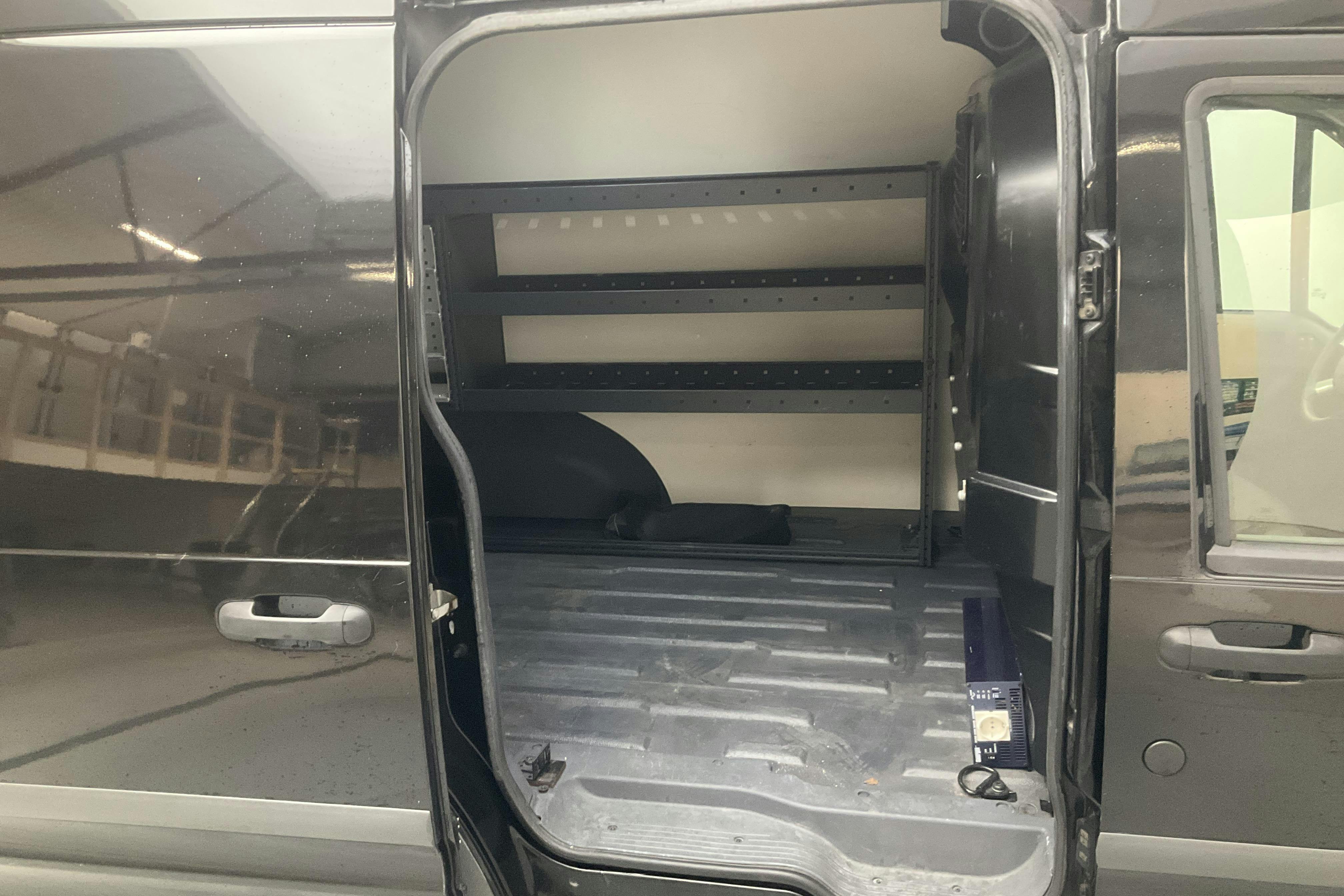Ford Transit Connect 1.8 TDCi (110hk) - 121 680 km - Käsitsi - must - 2013