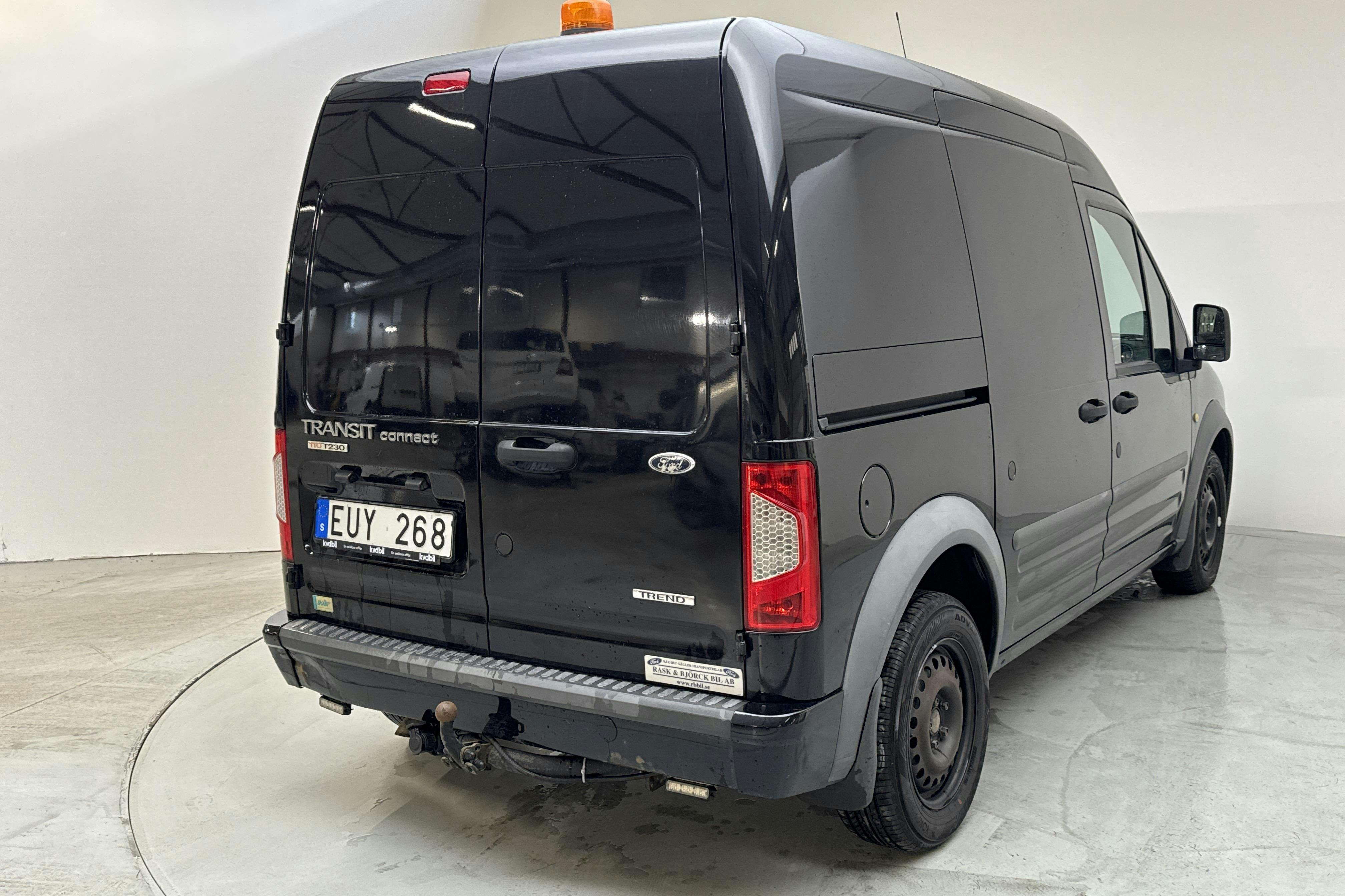 Ford Transit Connect 1.8 TDCi (110hk) - 13 206 mil - Manuell - svart - 2013