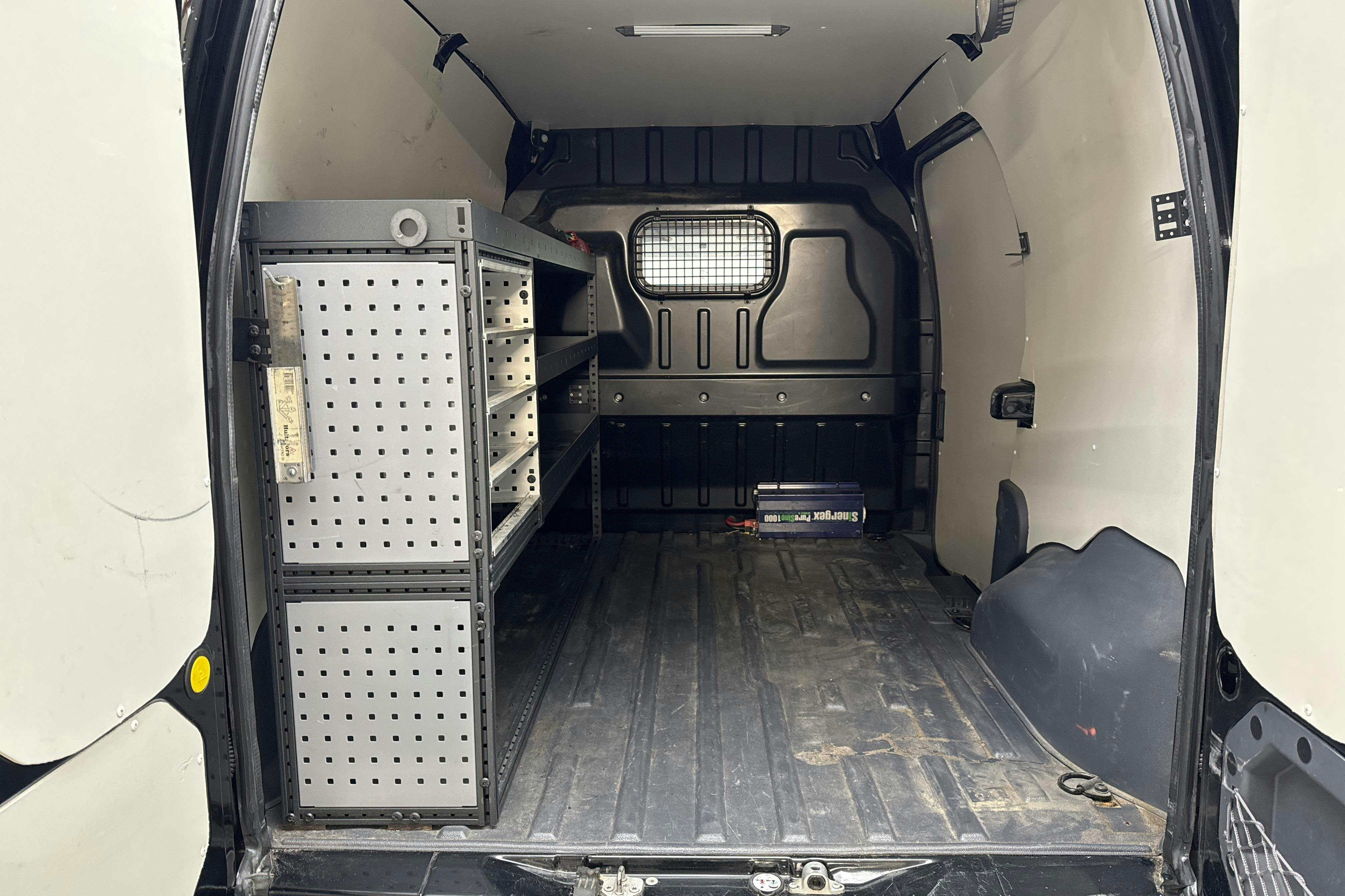 Ford Transit Connect 1.8 TDCi (110hk) - 13 206 mil - Manuell - svart - 2013