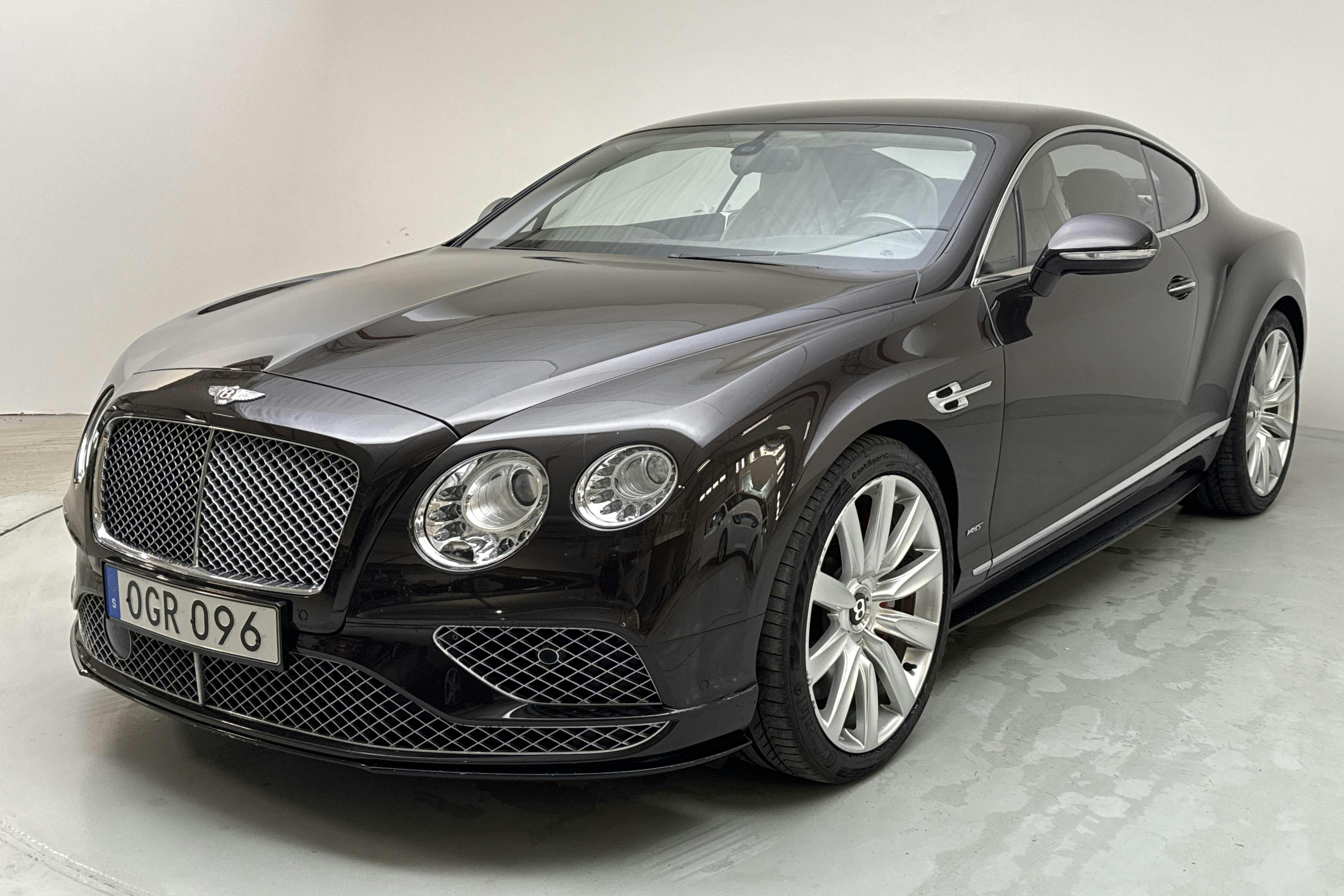 Bentley Continental GT S 4.0 V8 (528hk) - 4 612 mil - Automat - brun - 2017