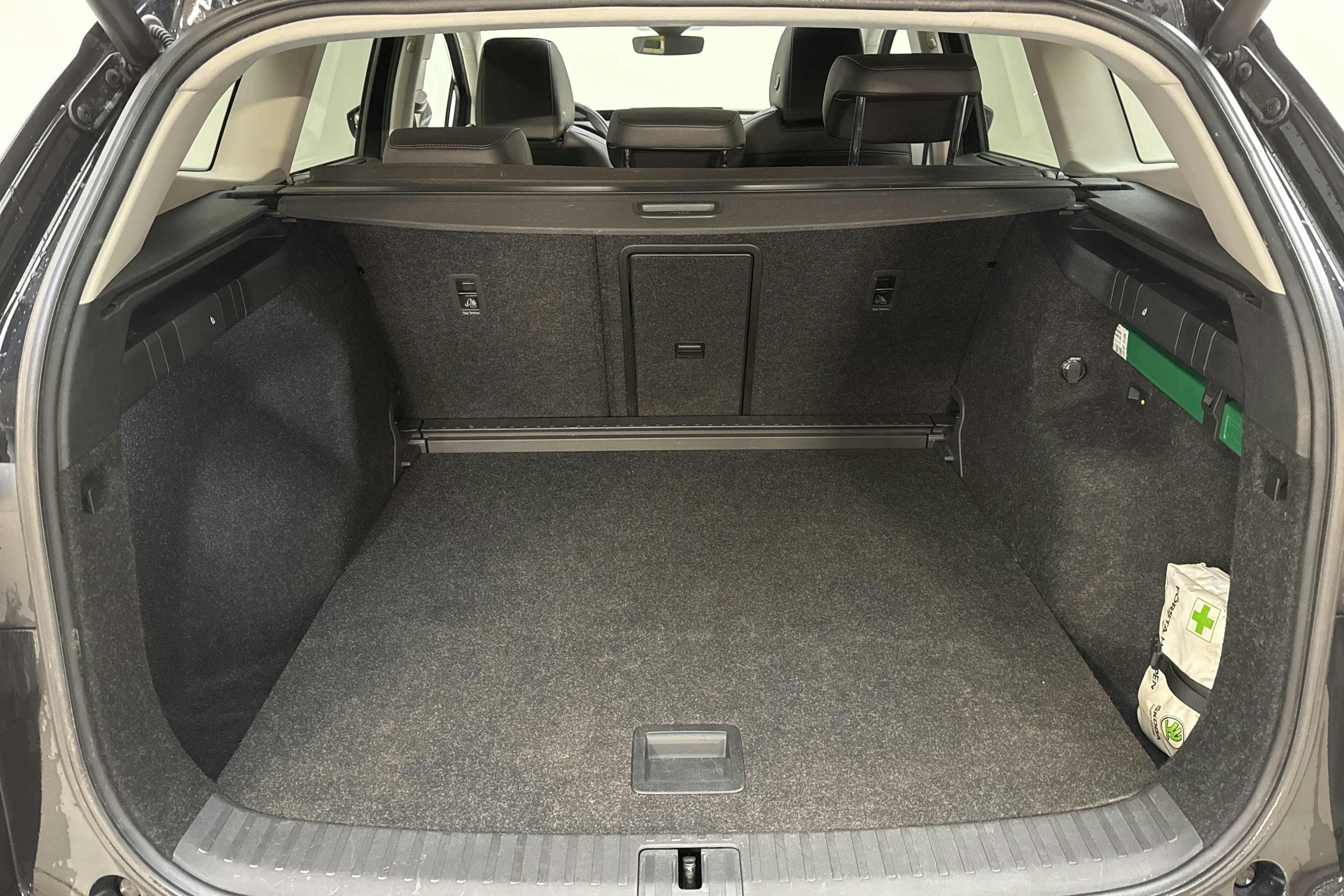 Skoda Enyaq iV 80 (204hk) - 7 862 mil - Automat - svart - 2021
