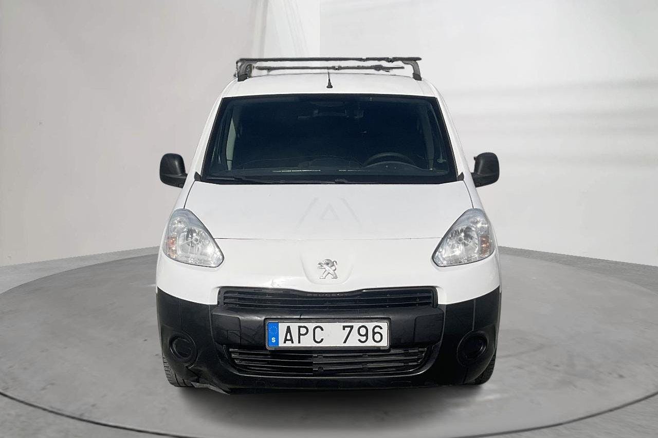 Peugeot Partner 1.6 e-HDI Skåp (90hk) - 130 860 km - Käsitsi - valge - 2014