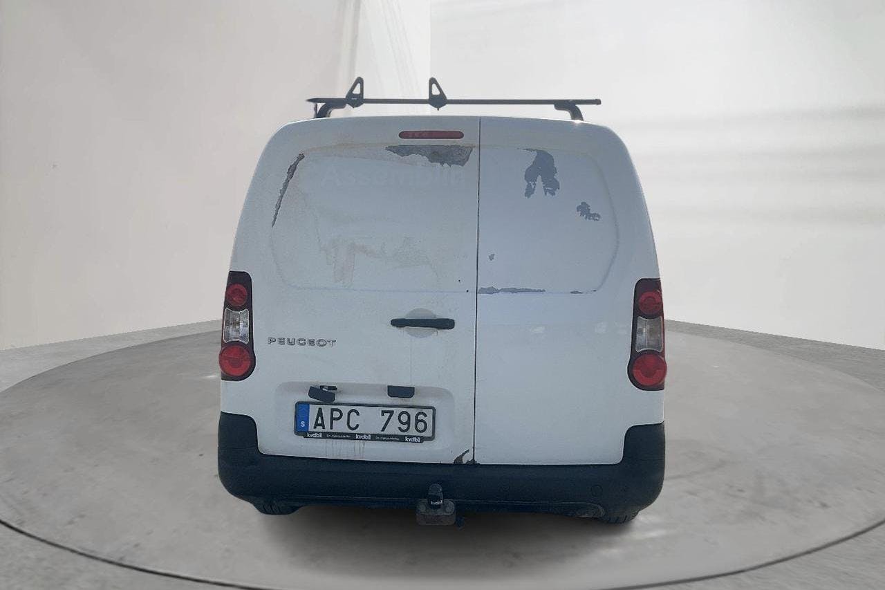 Peugeot Partner 1.6 e-HDI Skåp (90hk) - 130 860 km - Käsitsi - valge - 2014