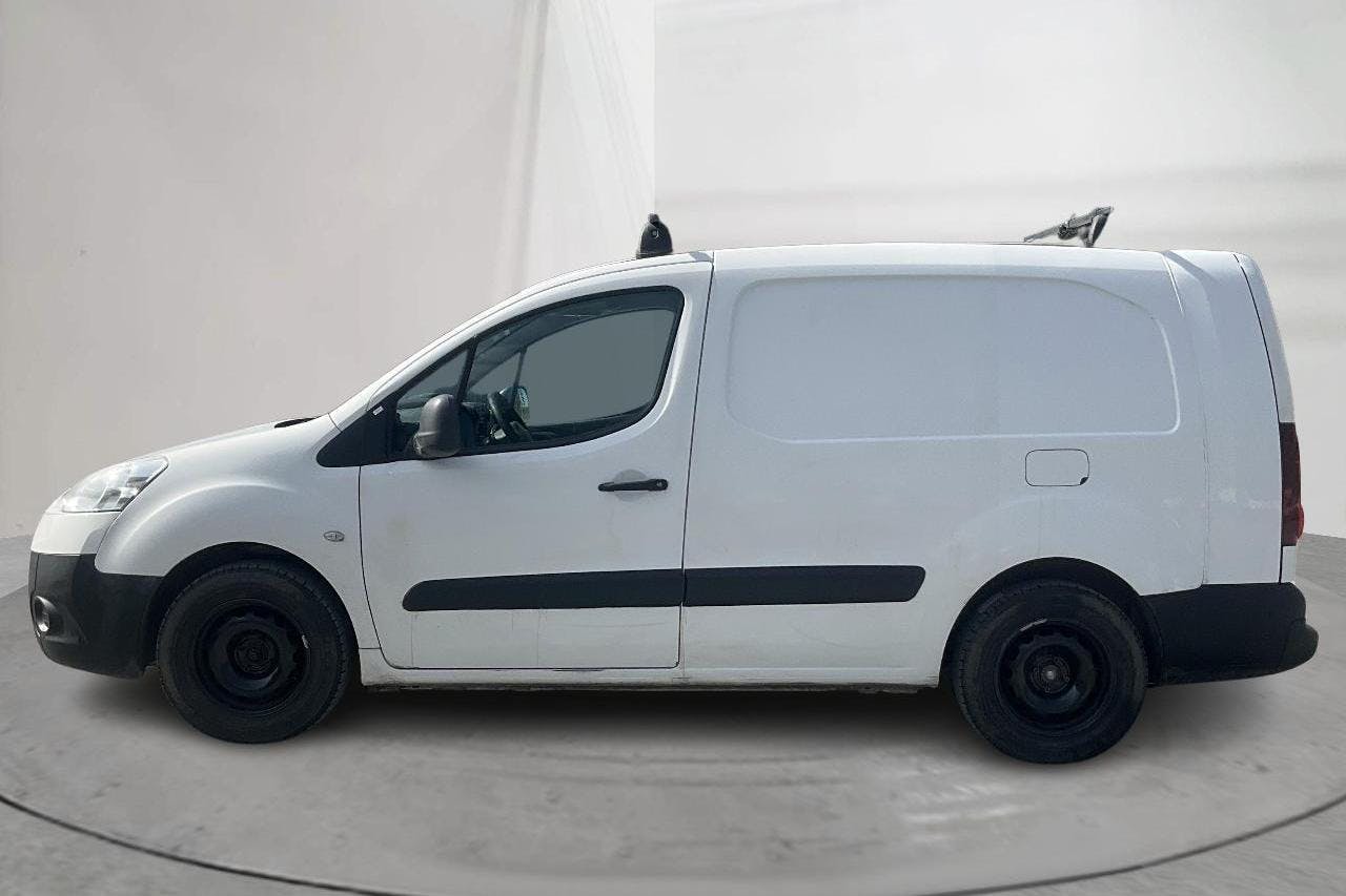 Peugeot Partner 1.6 e-HDI Skåp (90hk) - 130 860 km - Käsitsi - valge - 2014