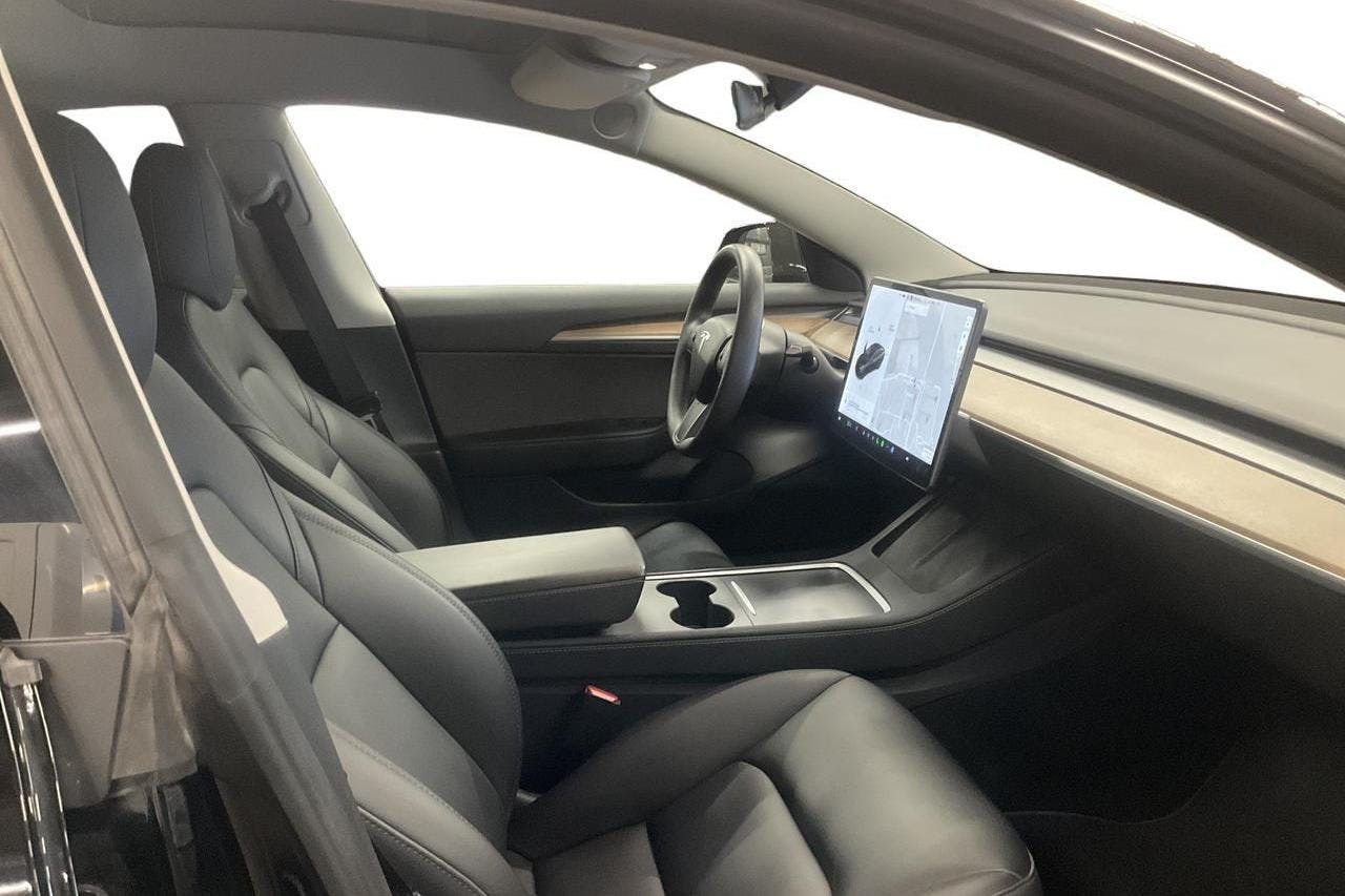 Tesla Model 3 Long Range Dual Motor AWD - 77 810 km - Automaatne - must - 2021