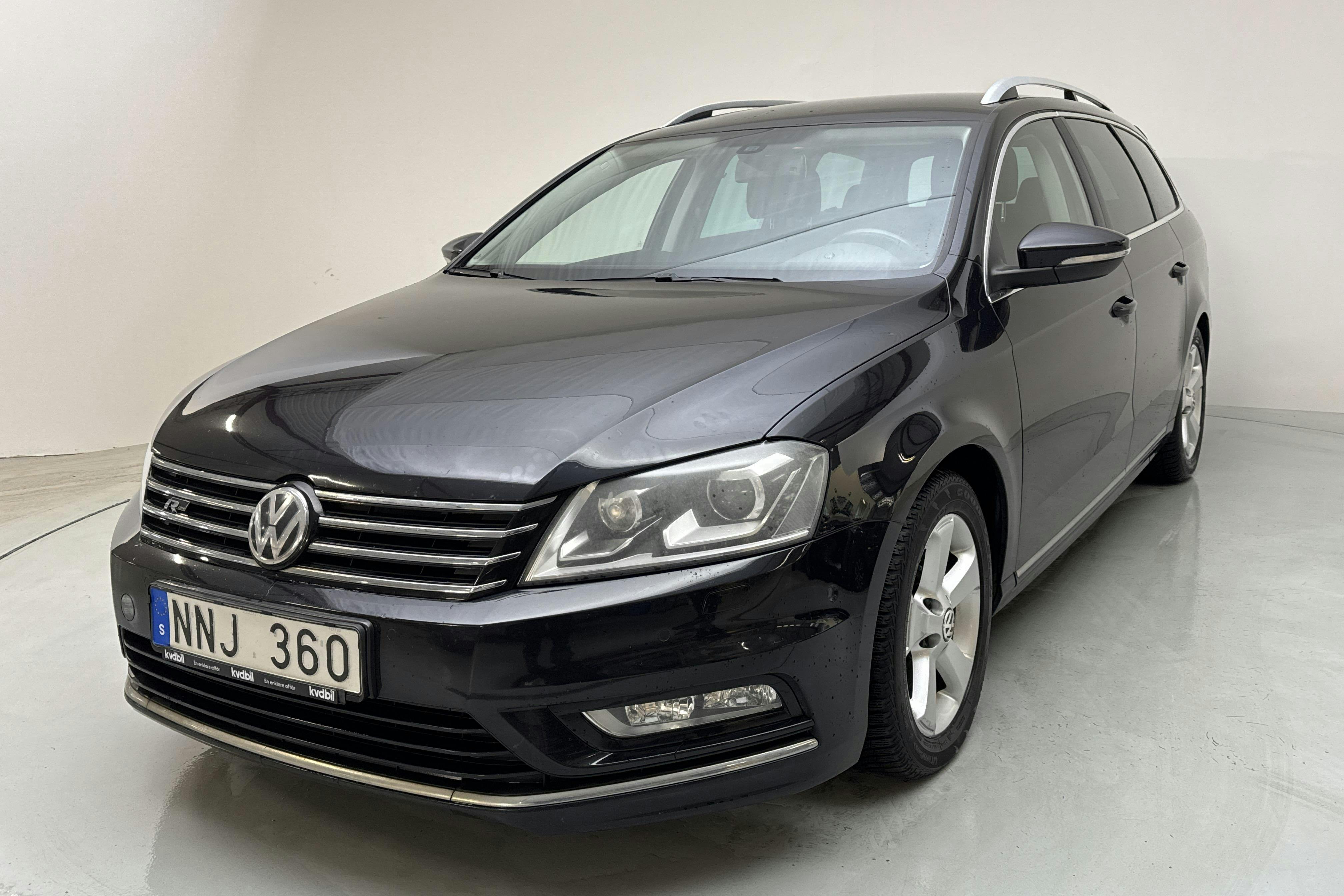 VW Passat 2.0 TDI BlueMotion Technology Variant 4Motion (170hk) - 180 120 km - Automaattinen - musta - 2013