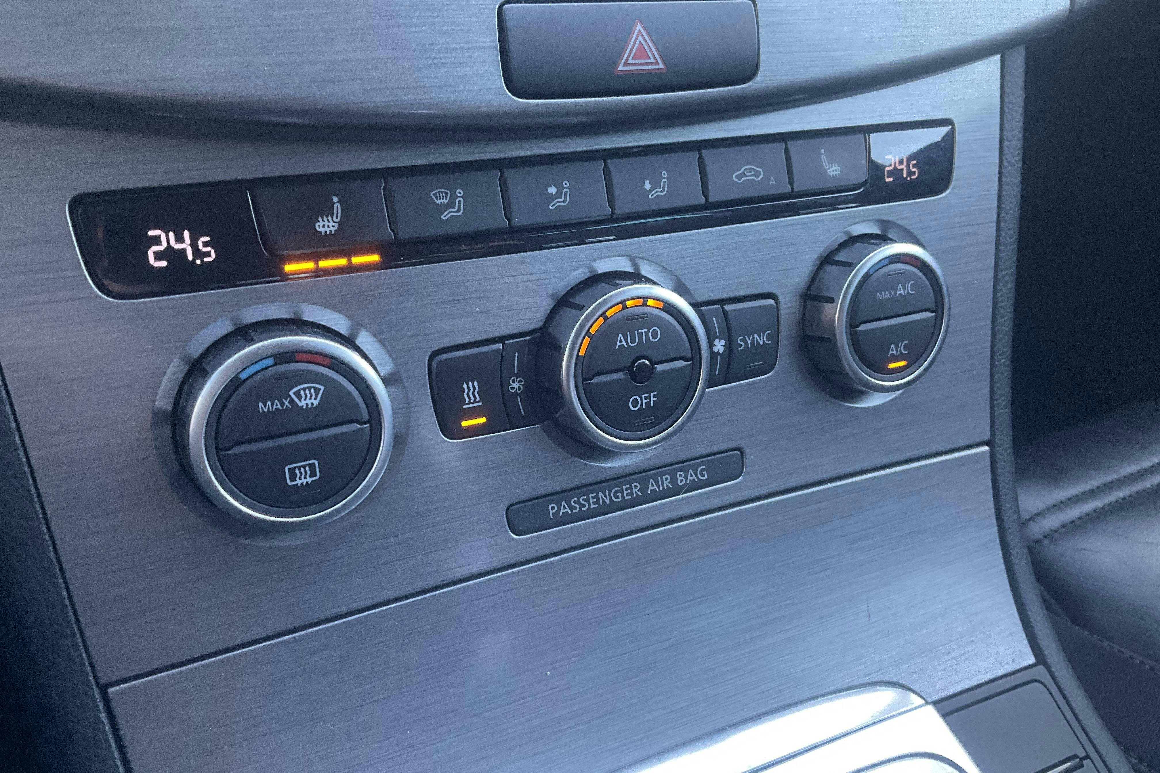 VW Passat 2.0 TDI BlueMotion Technology Variant 4Motion (170hk) - 180 120 km - Automaattinen - musta - 2013
