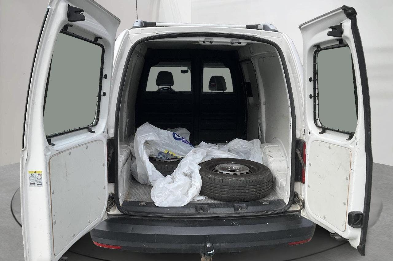 VW Caddy 2.0 TDI Maxi Skåp (102hk) - 107 920 km - Manuaalinen - valkoinen - 2016