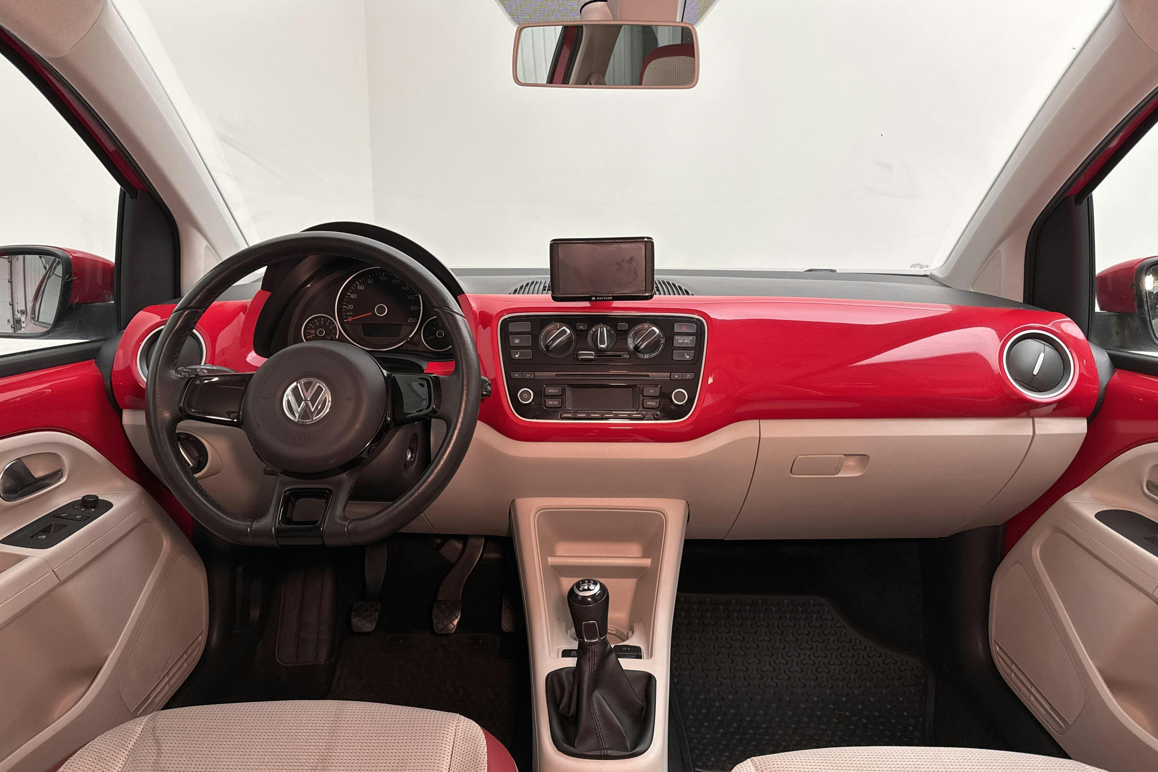 VW up! 1.0 3dr (75hk) - 113 120 km - Manuaalinen - punainen - 2012