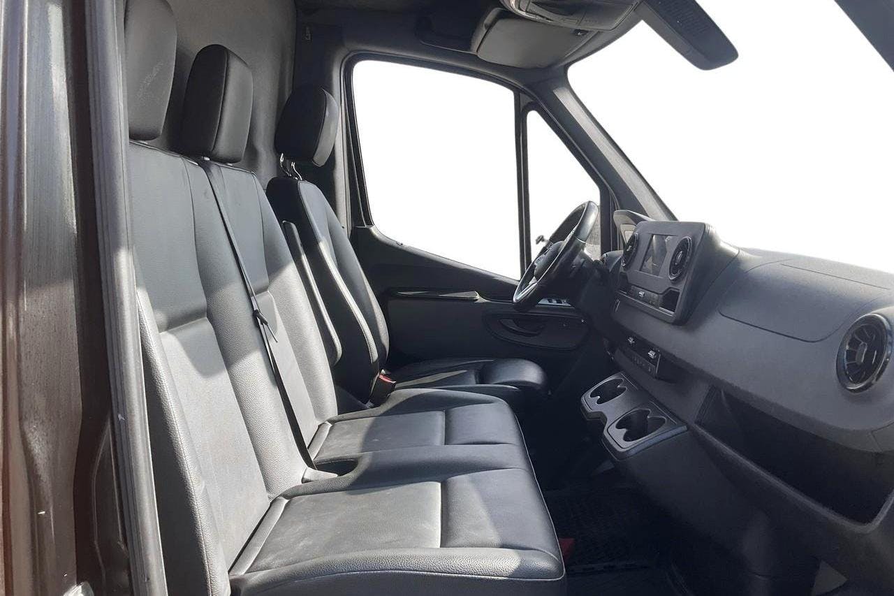 Mercedes Sprinter 316 CDI Skåp RWD (163hk) - 196 270 km - Automaatne - must - 2020