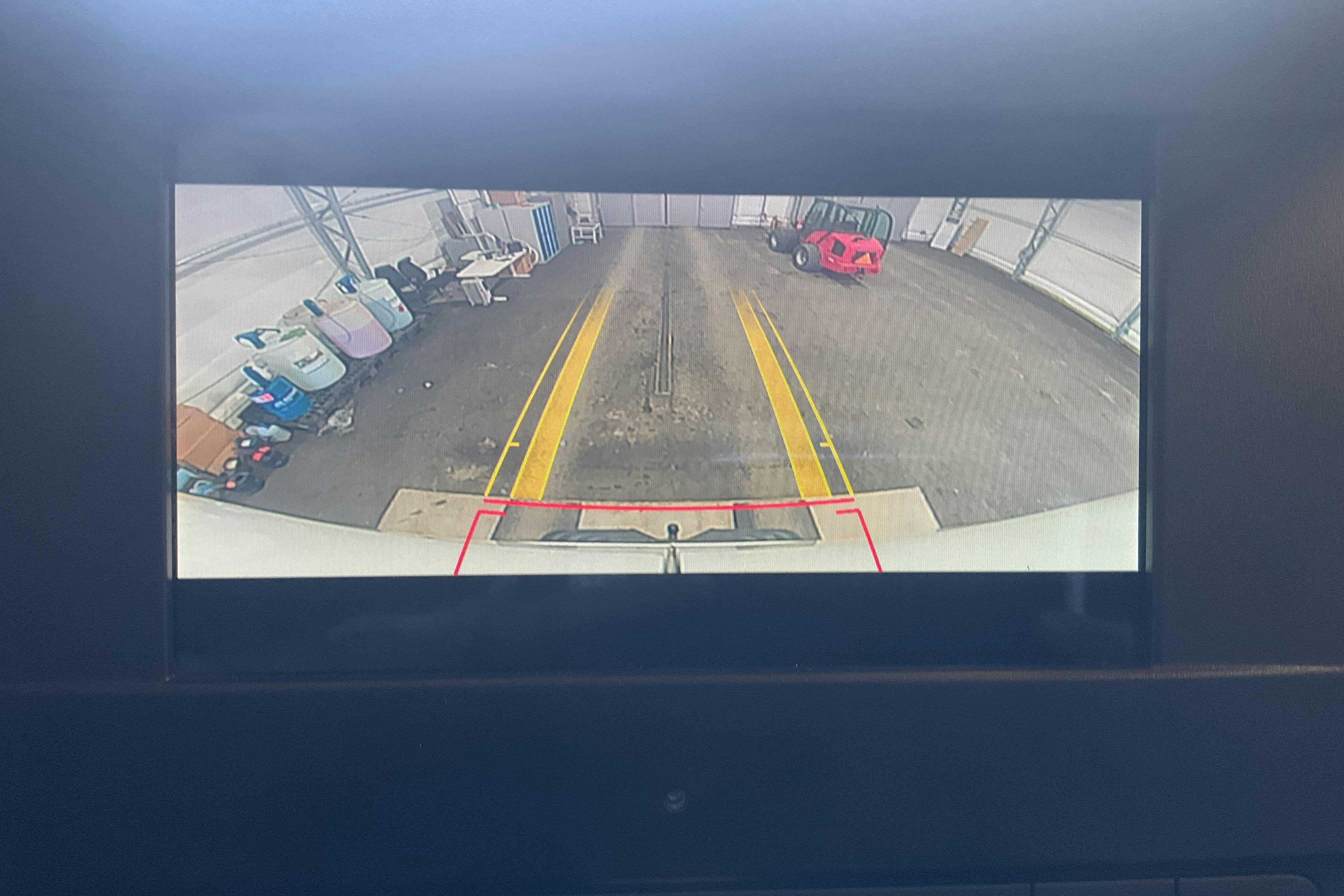 Mercedes Sprinter 317 CDI Skåp RWD (170hk) - 3 975 mil - Automat - vit - 2024