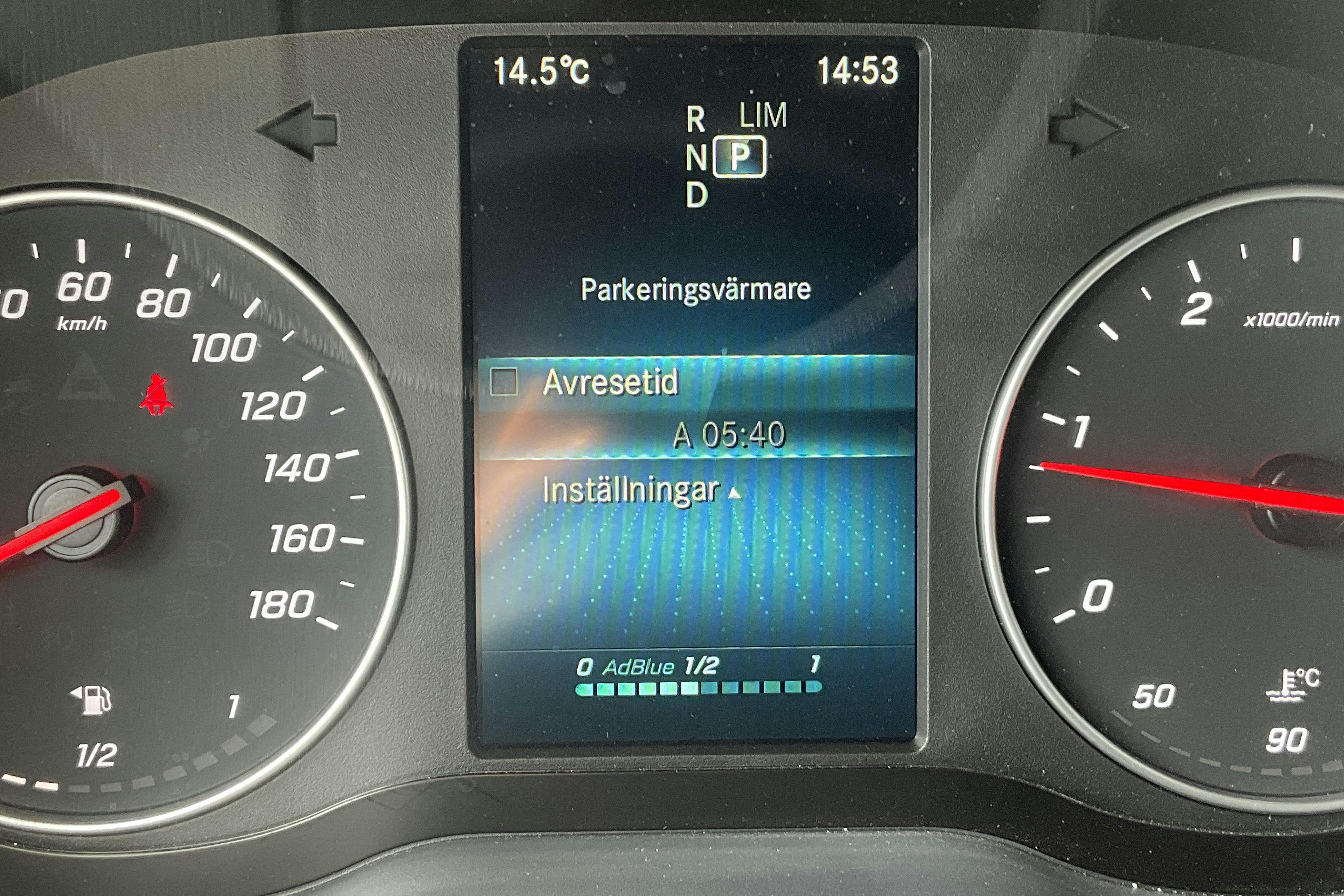 Mercedes Sprinter 317 CDI Skåp RWD (170hk) - 3 975 mil - Automat - vit - 2024