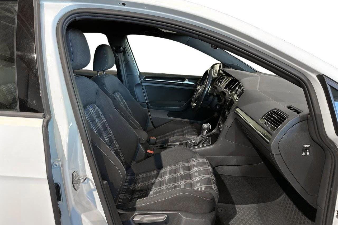 VW Golf VII 1.4 Plug-in-Hybrid 5dr (204hk) - 84 380 km - Automatic - white - 2016