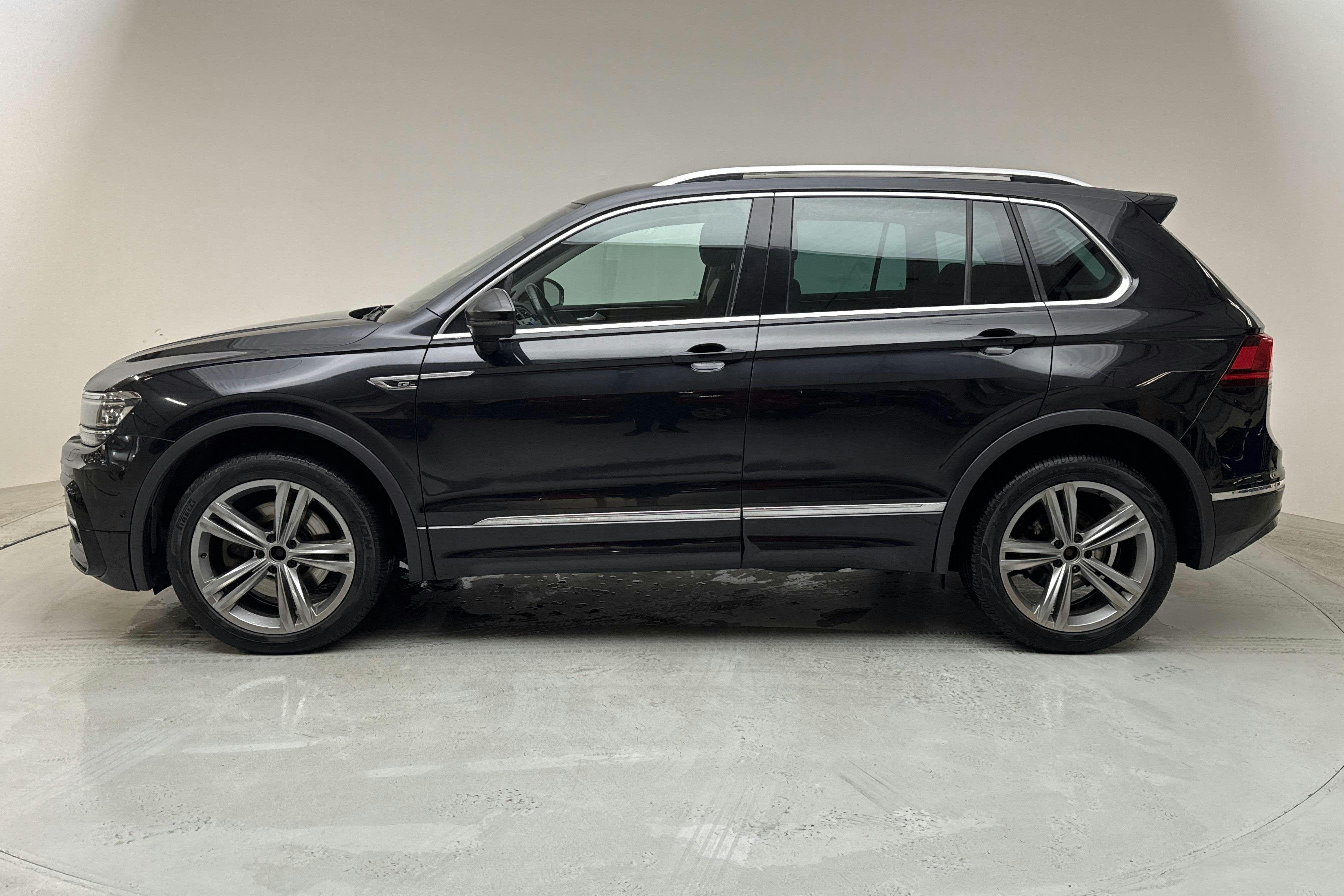 VW Tiguan 2.0 TDI 4MOTION (190hk) - 198 660 km - Automatic - black - 2018