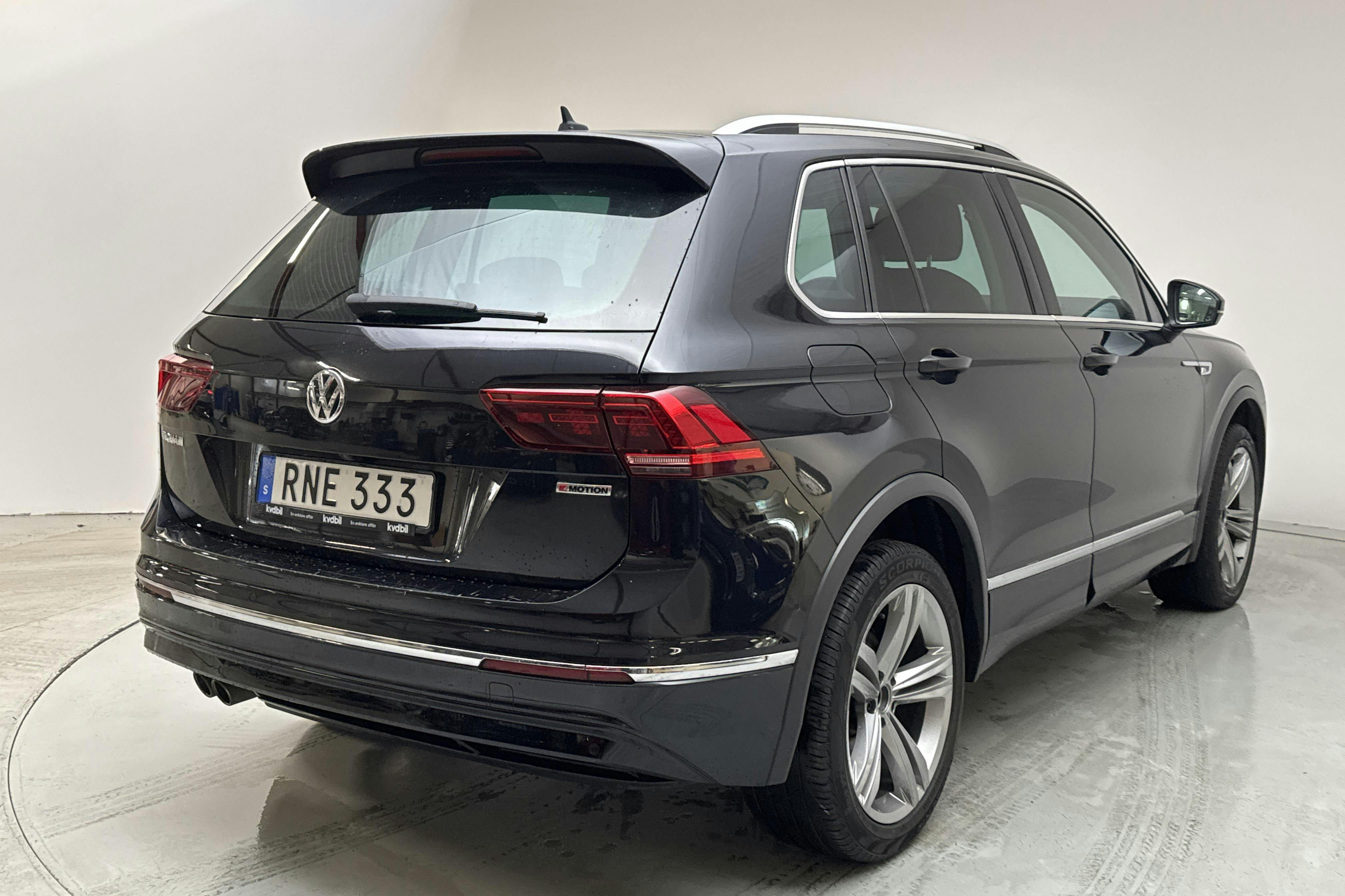 VW Tiguan 2.0 TDI 4MOTION (190hk) - 198 660 km - Automatic - black - 2018