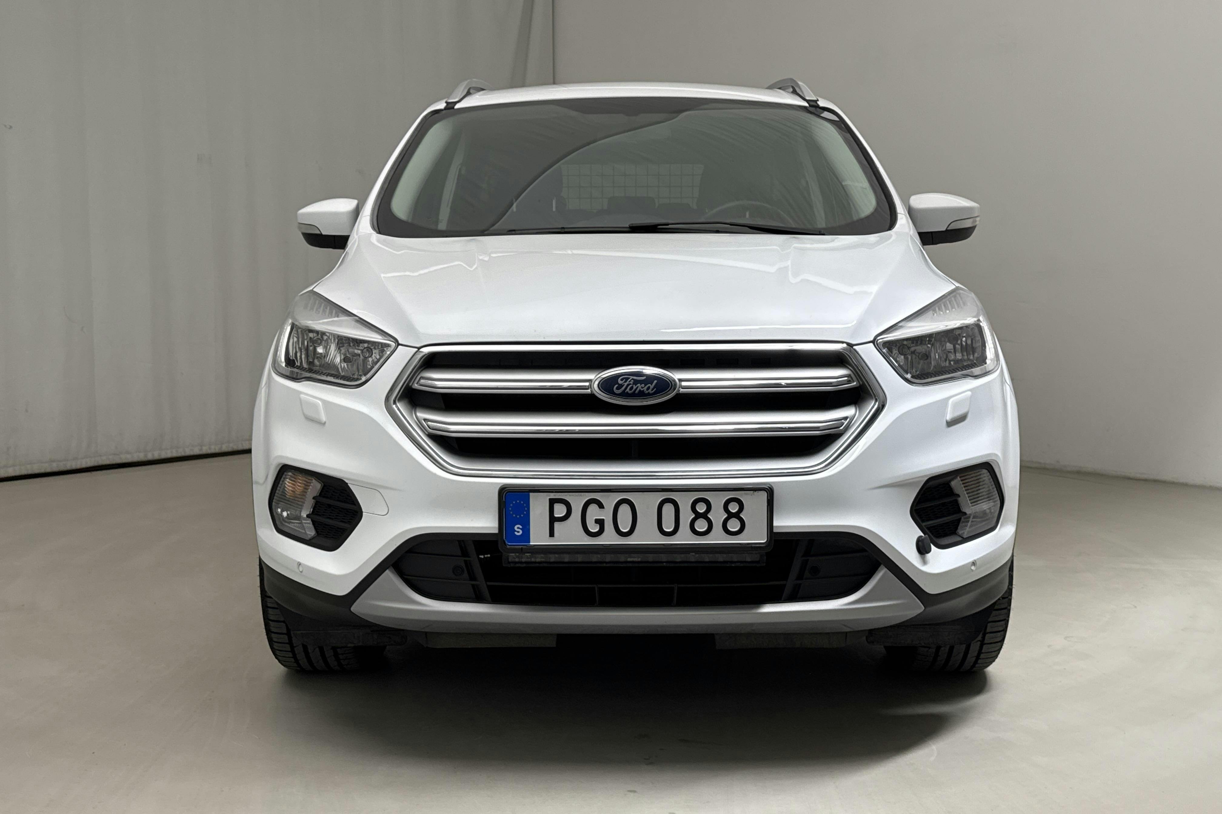 Ford Kuga 2.0 TDCi AWD (150hk) - 9 116 mil - Manuell - vit - 2019