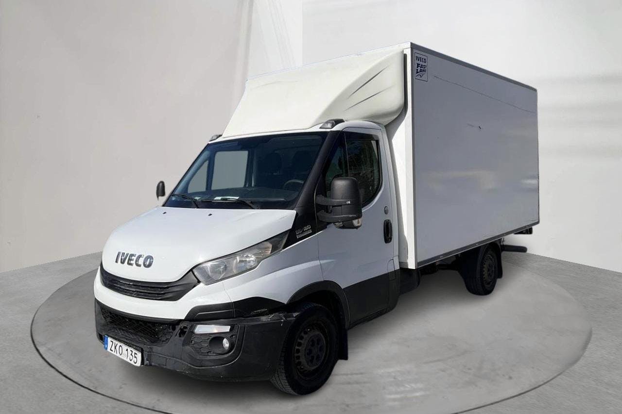 Iveco Daily 35 2.3 Volymskåp (156hk) - 21 253 mil - Automat - vit - 2018