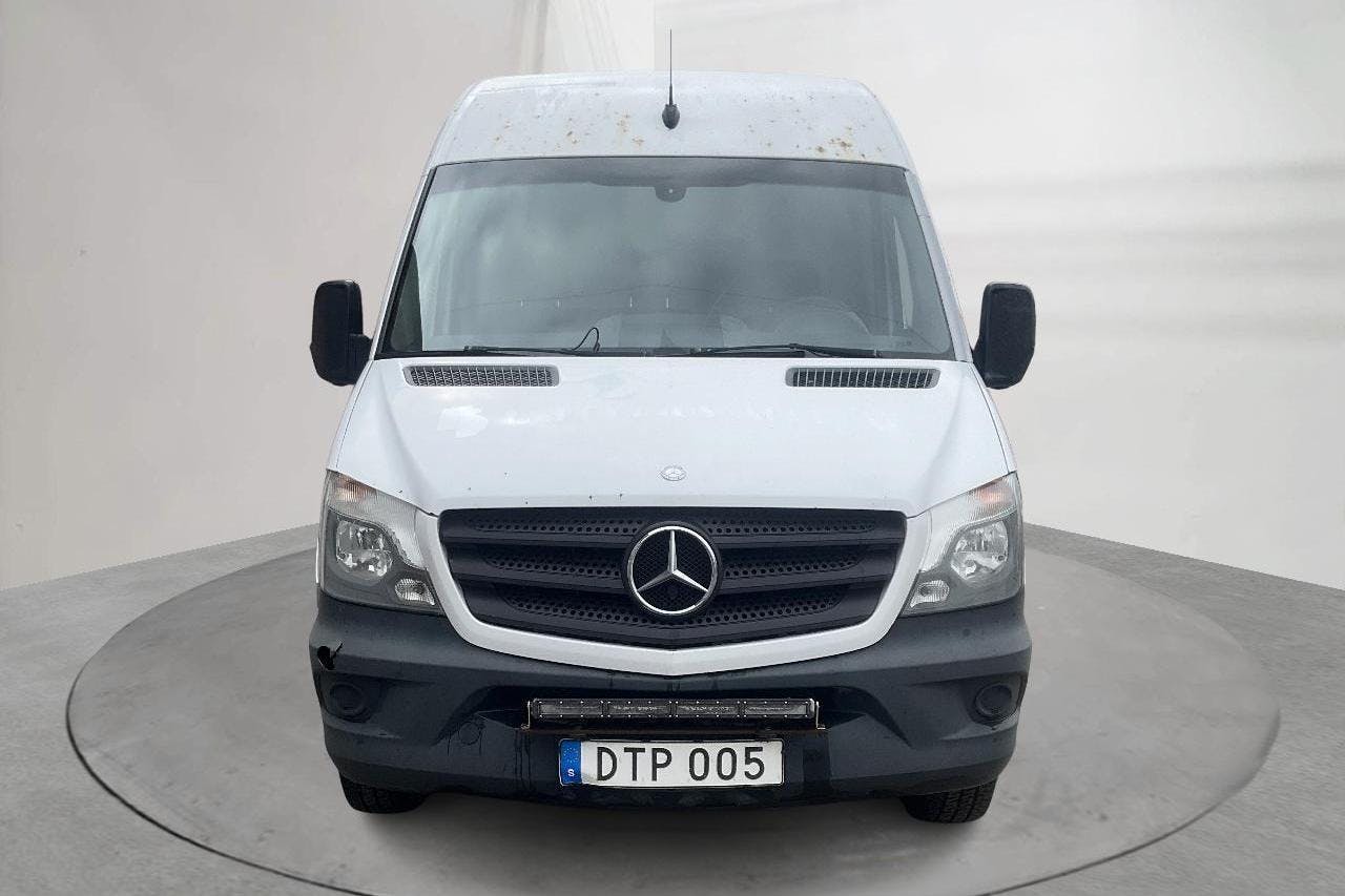 Mercedes Sprinter 316 CDI (163hk) - 323 500 km - Automaatne - valge - 2015