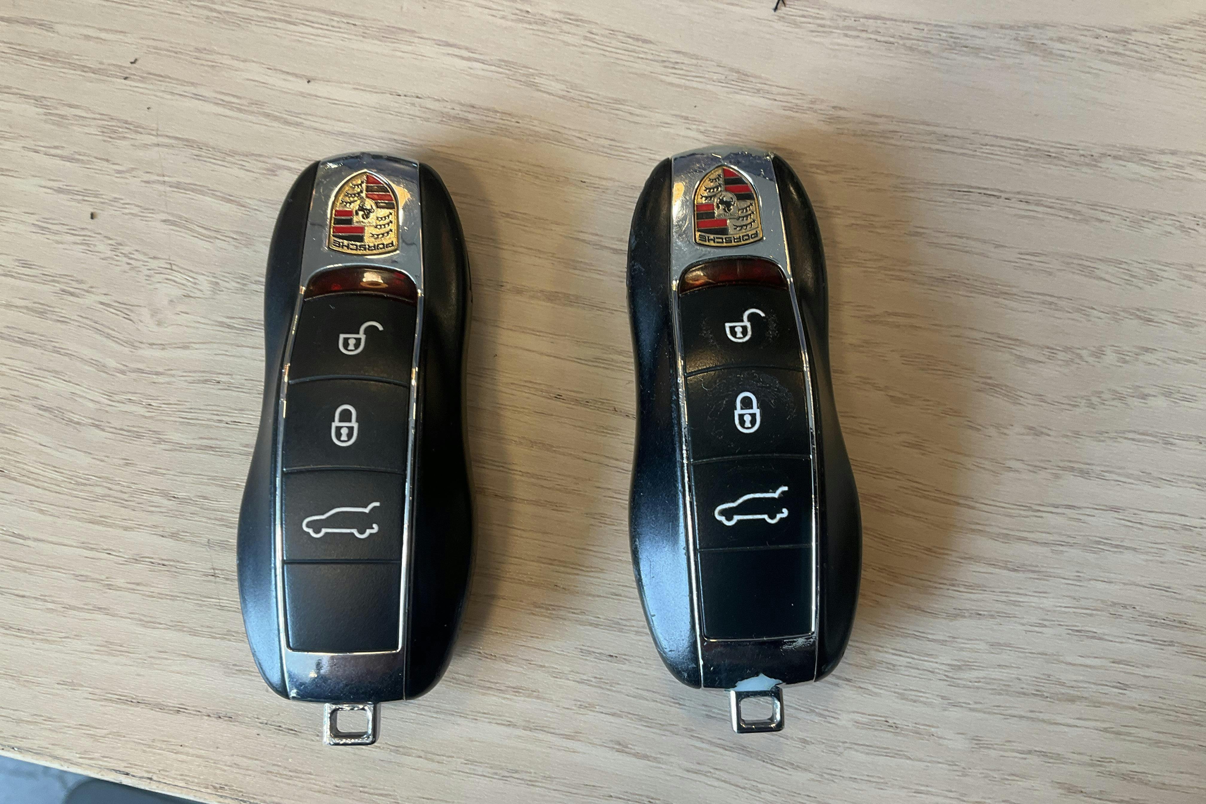 Porsche Cayenne S Diesel 4.2 (382hk) - 17 960 mil - Automat - svart - 2014