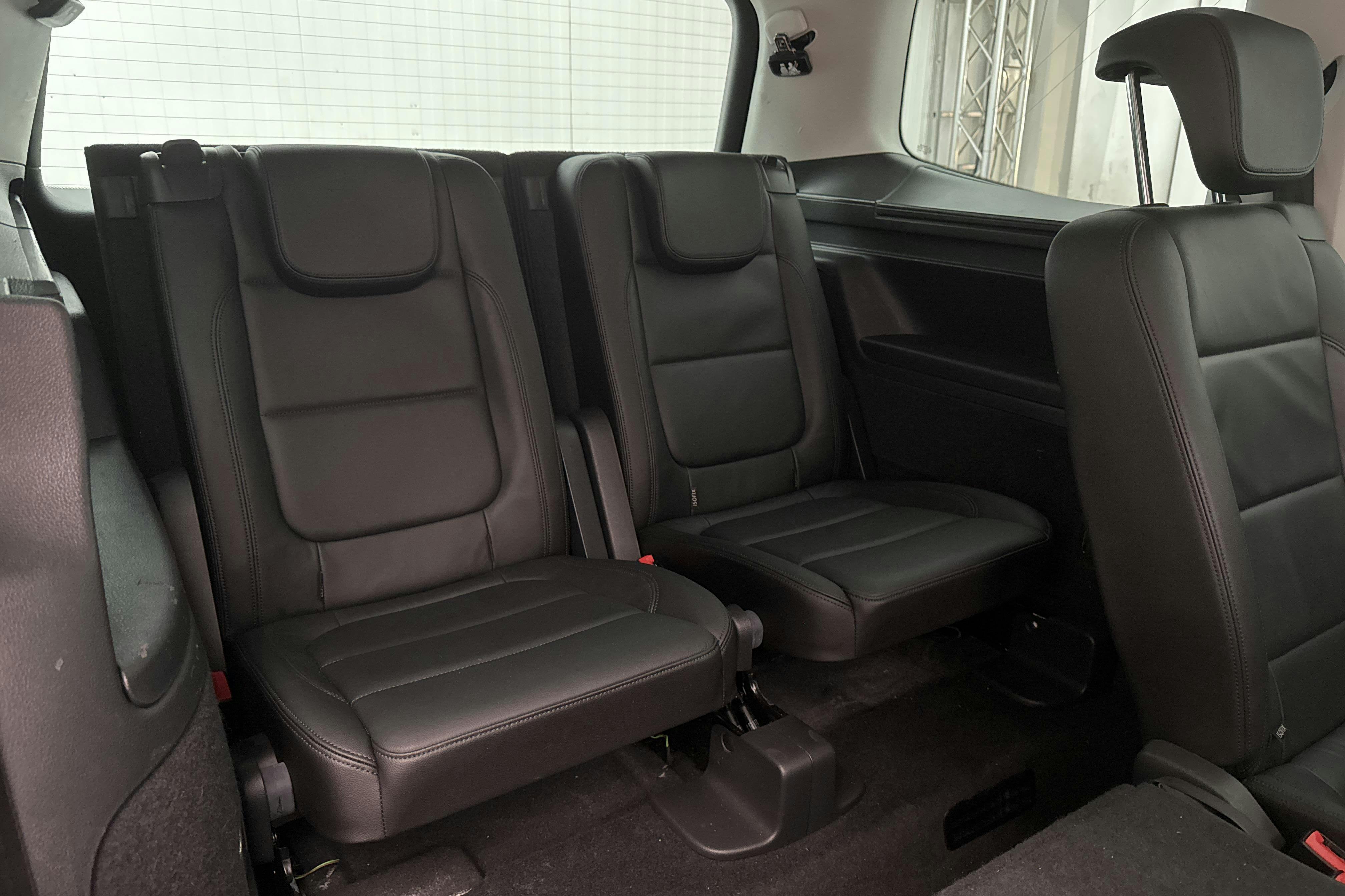 VW Sharan 2.0 TDI 4Motion (150hk) - 136 990 km - Manualna - Dark Grey - 2017