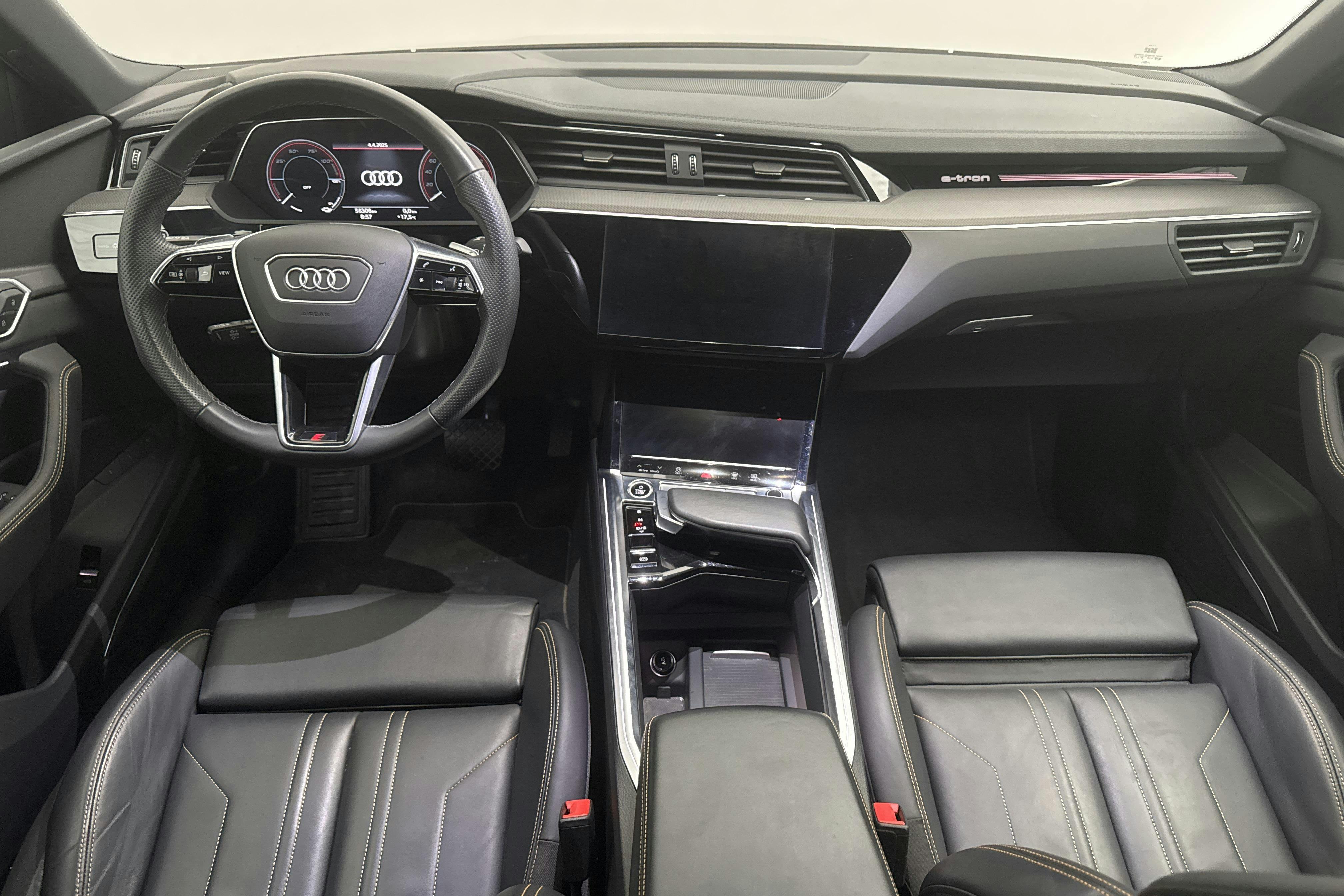 Audi e-tron Sportback 55 quattro 95 kWh (360hk) - 56 310 km - Automaattinen - harmaa - 2022