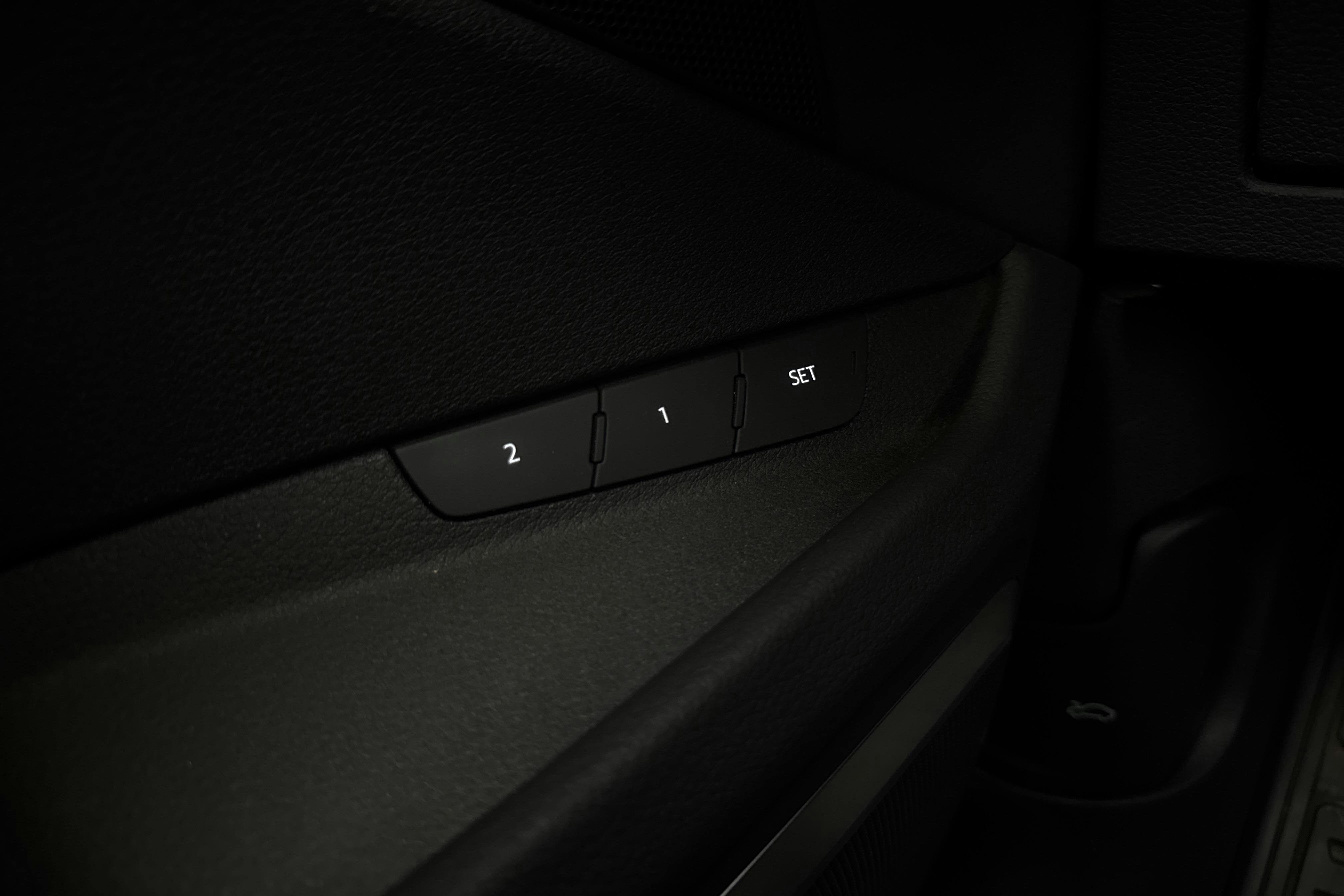 Audi e-tron Sportback 55 quattro 95 kWh (360hk) - 56 310 km - Automaattinen - harmaa - 2022
