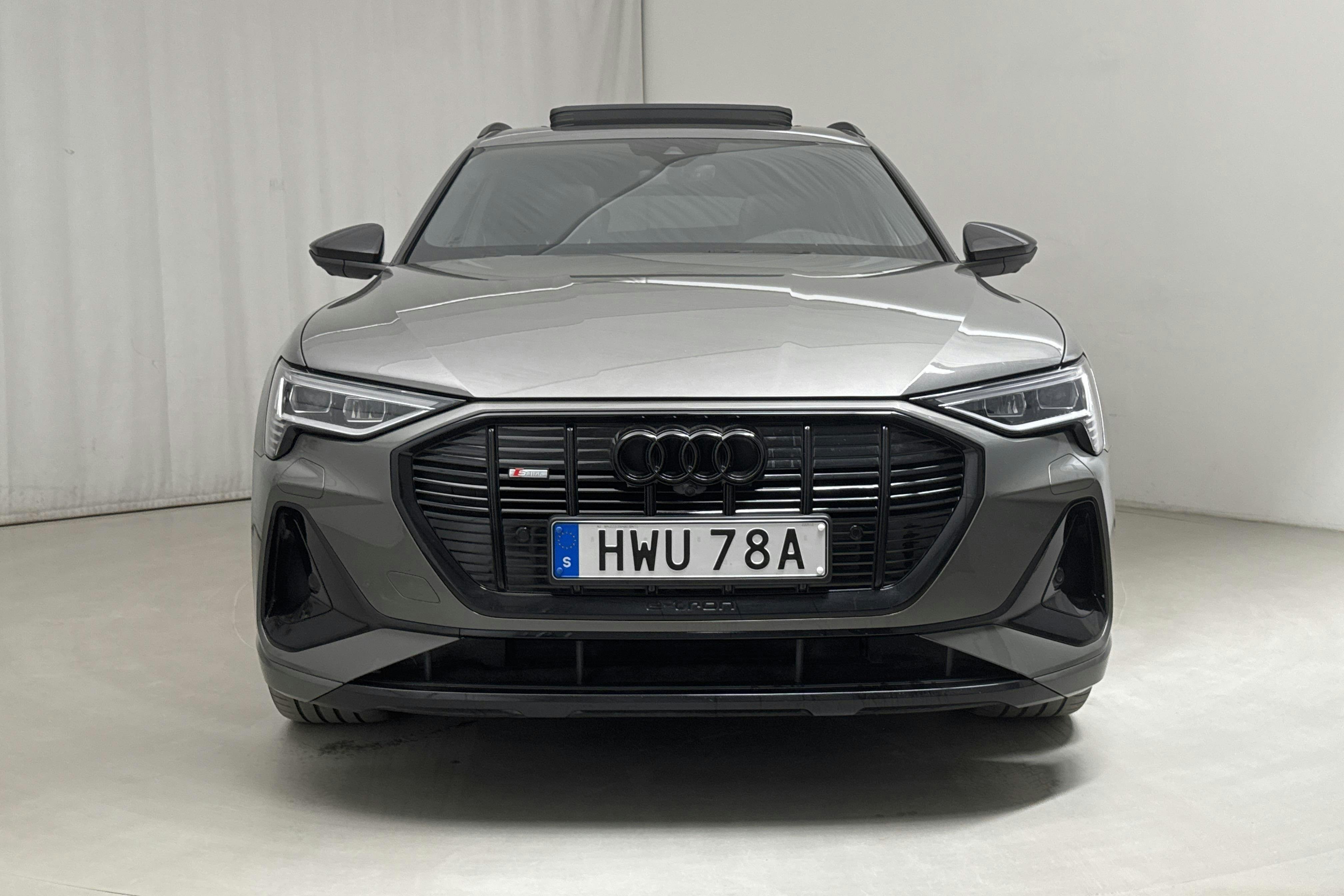 Audi e-tron Sportback 55 quattro 95 kWh (360hk) - 56 310 km - Automaattinen - harmaa - 2022