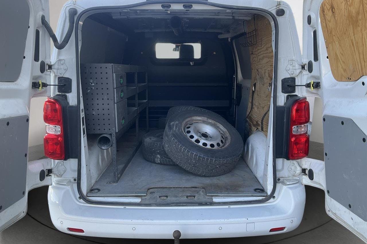 Citroën Jumpy III 2.0 BlueHDI Skåp (120hk) - 82 400 km - Manuaalinen - valkoinen - 2019