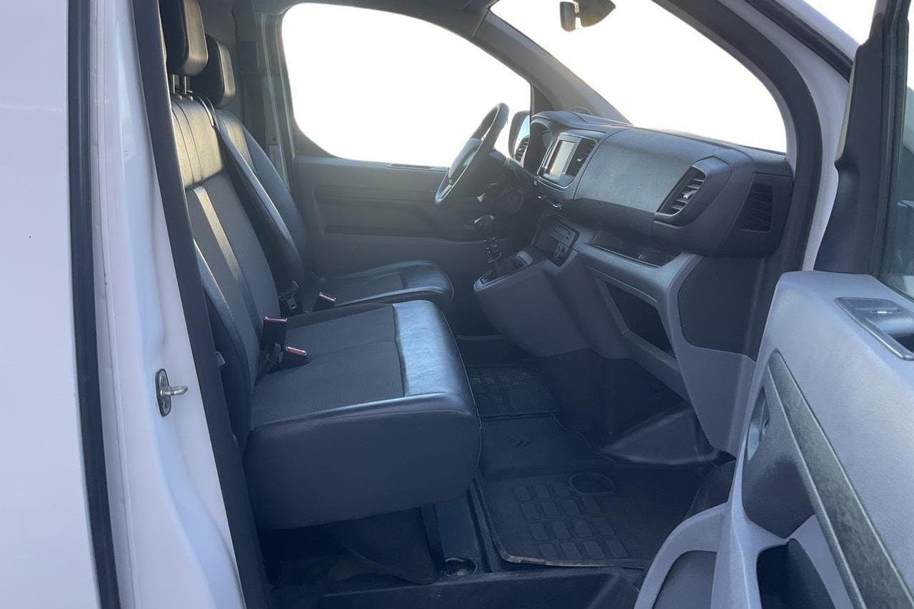 Citroën Jumpy III 2.0 BlueHDI Skåp (120hk) - 82 400 km - Manuaalinen - valkoinen - 2019